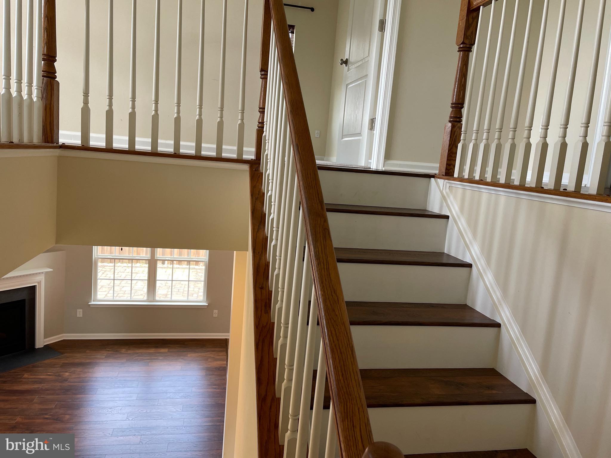 WAKELAND MANOR - Residential Lease