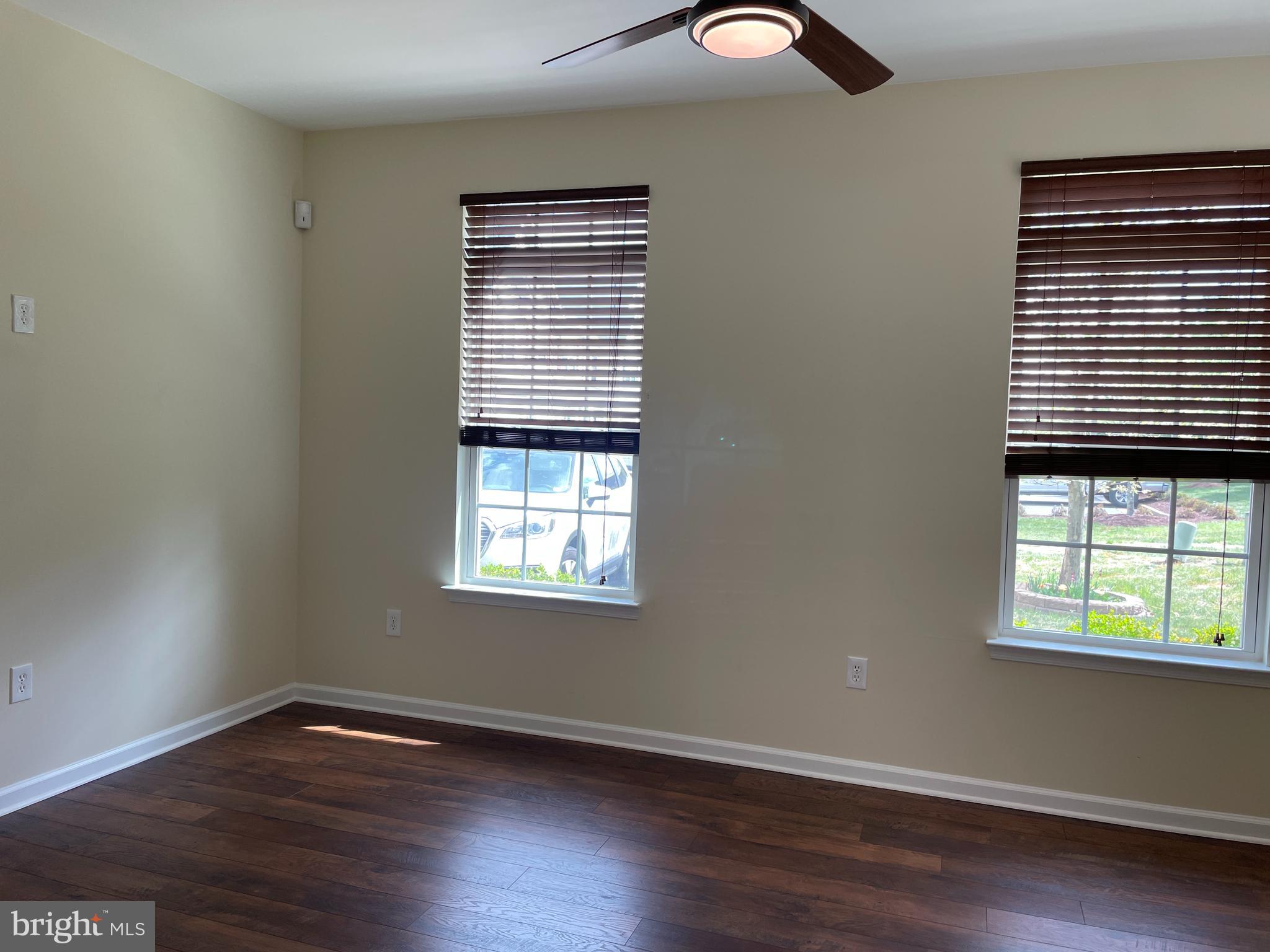 WAKELAND MANOR - Residential Lease