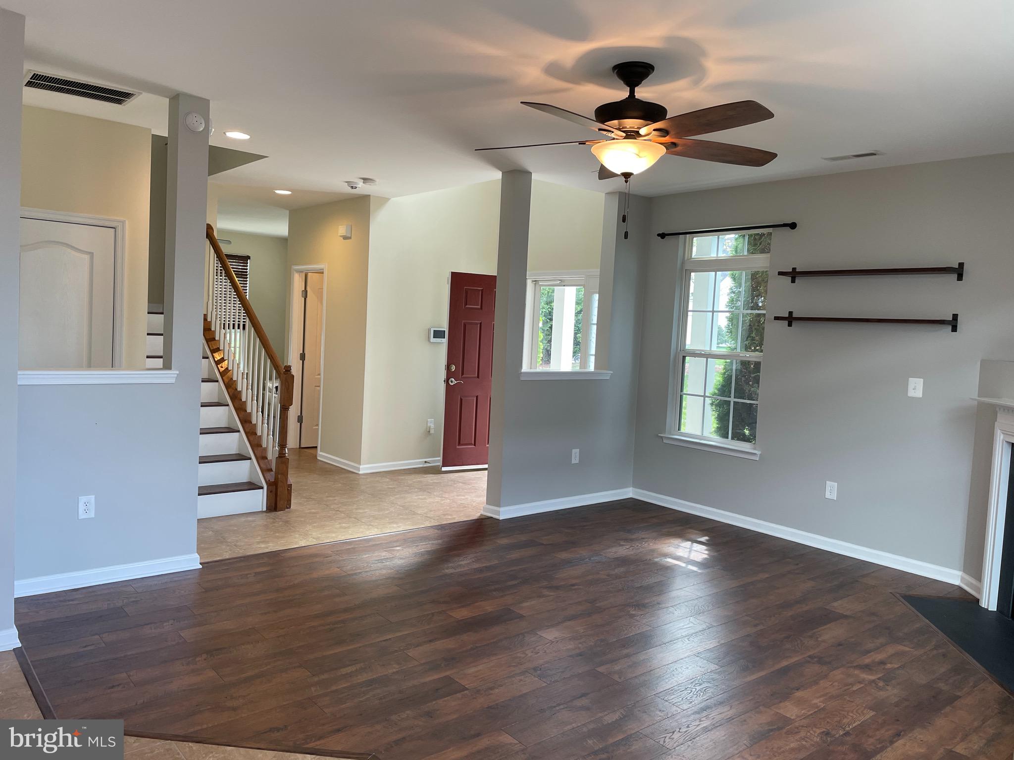 WAKELAND MANOR - Residential Lease