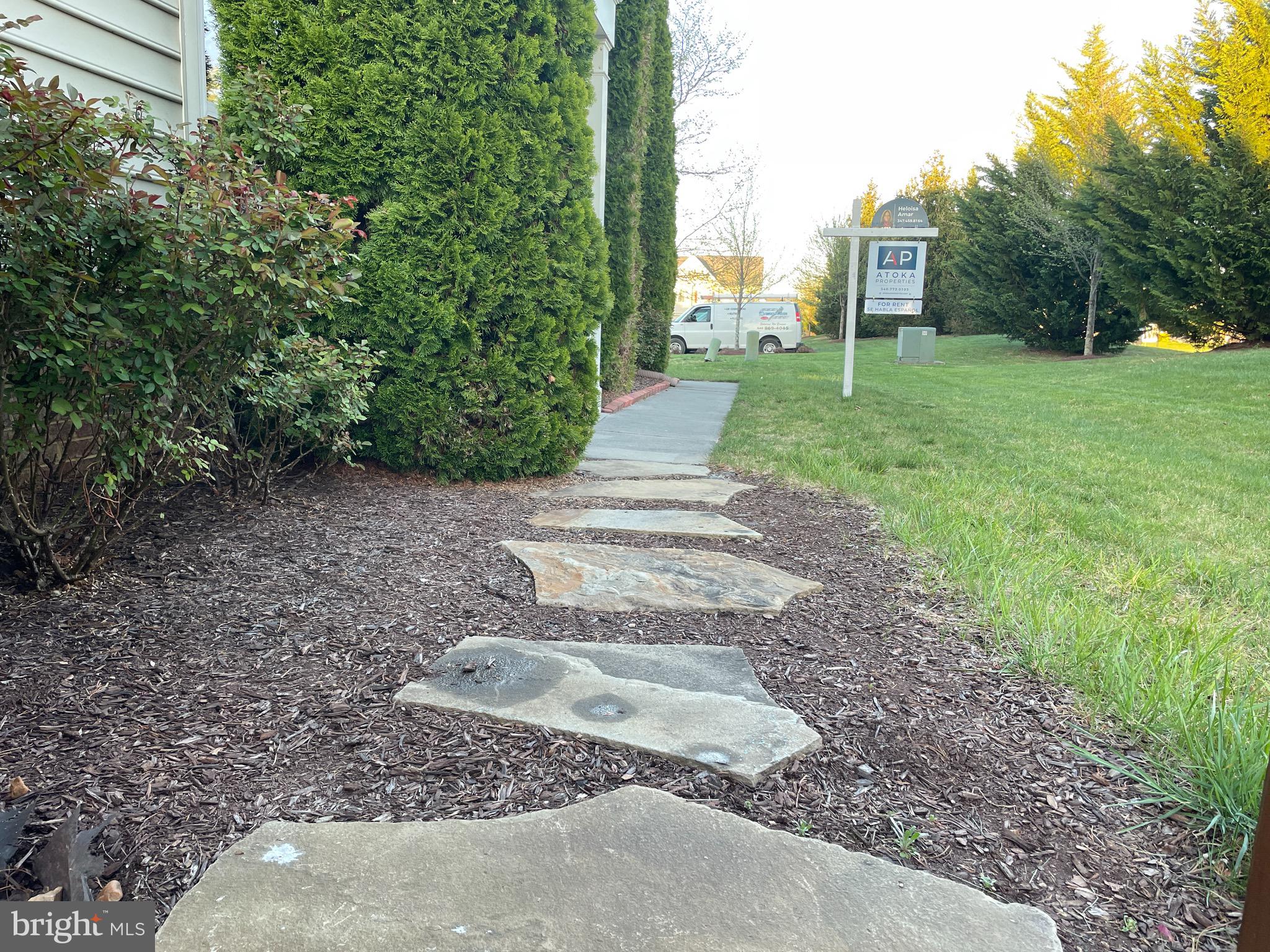 WAKELAND MANOR - Residential Lease