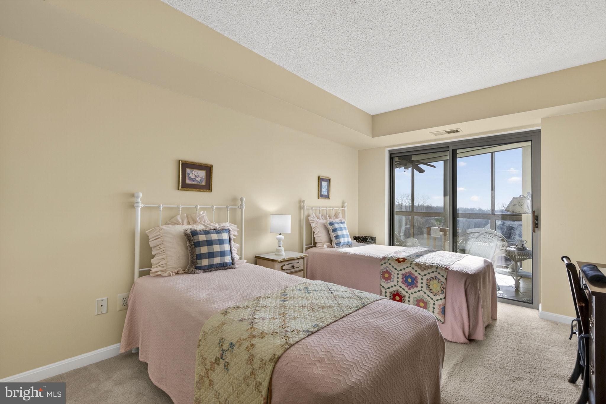 RIVERBEND - Residential