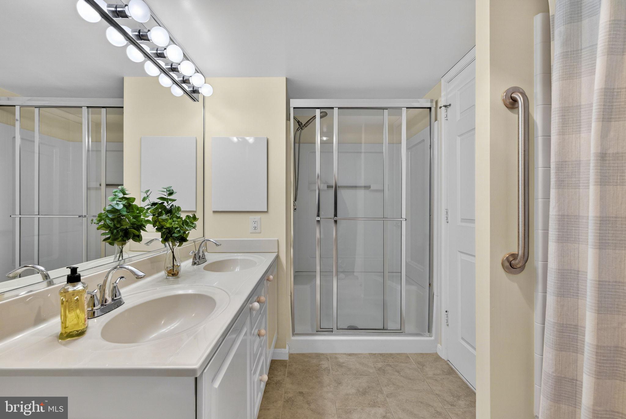 RIVERBEND - Residential