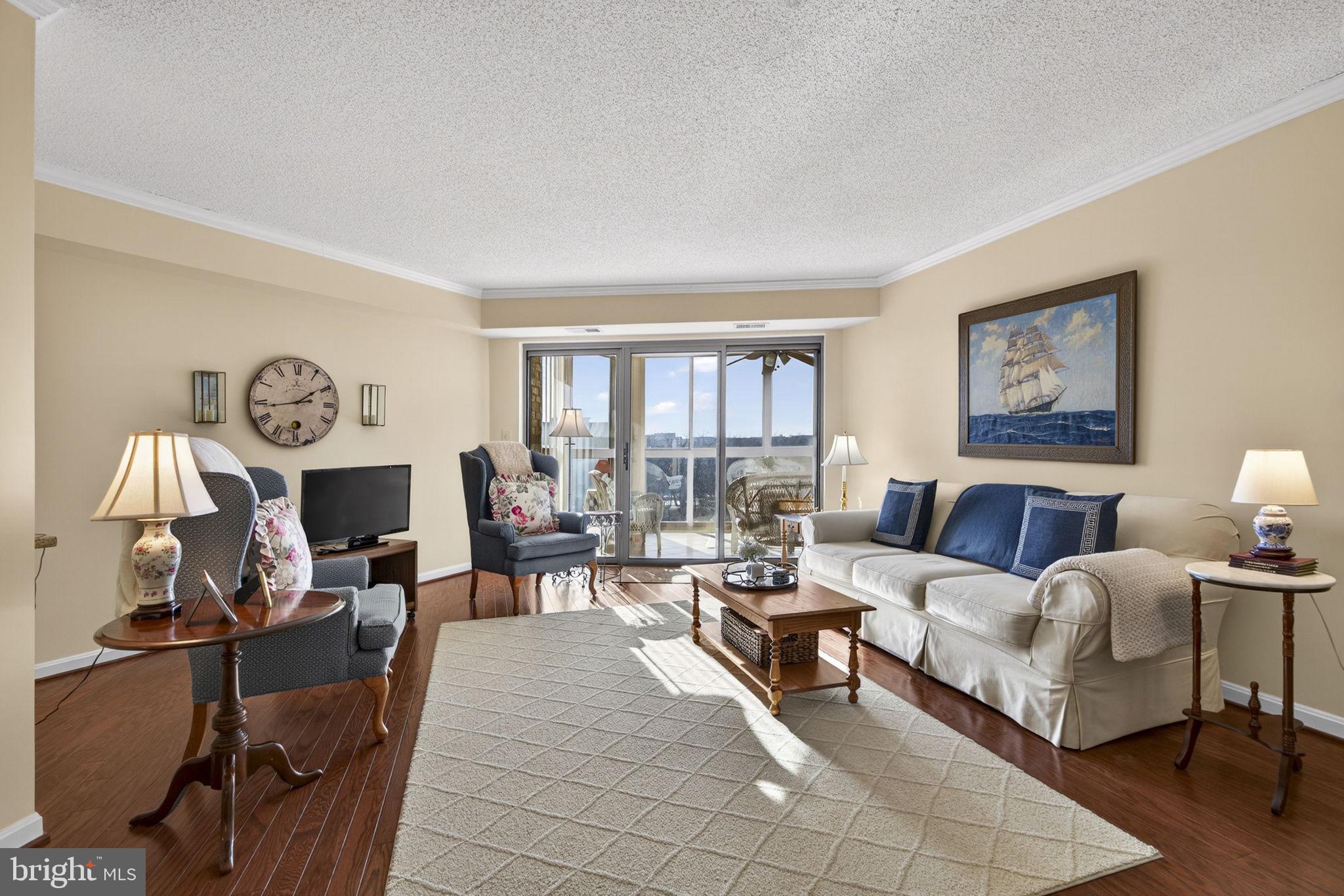 RIVERBEND - Residential