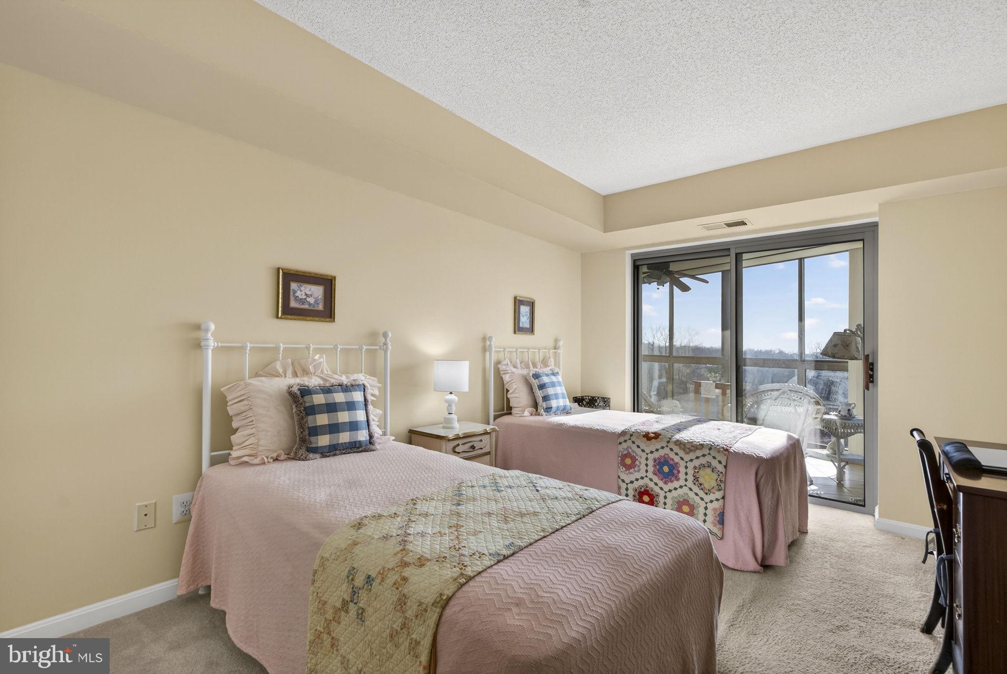 RIVERBEND - Residential