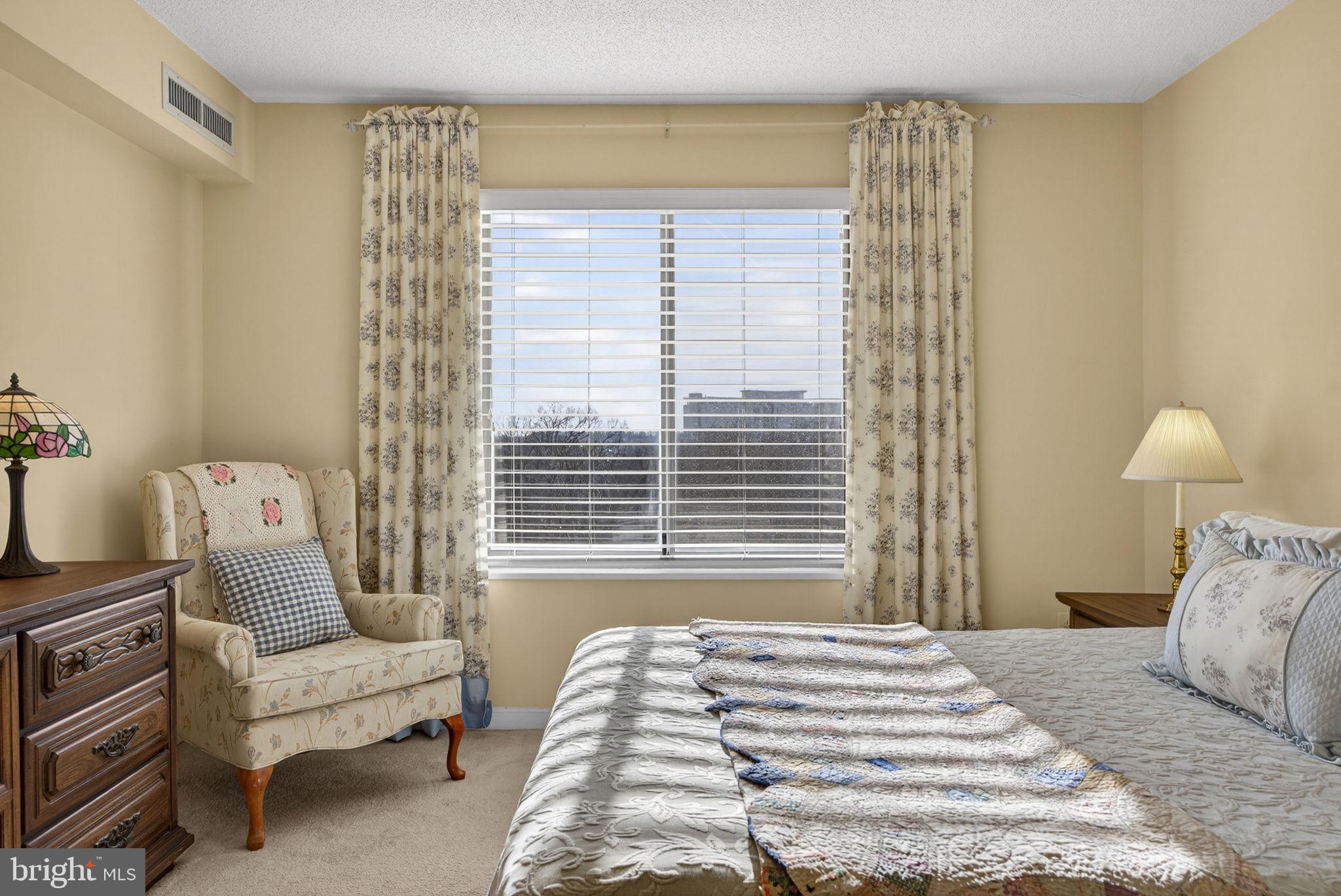 RIVERBEND - Residential