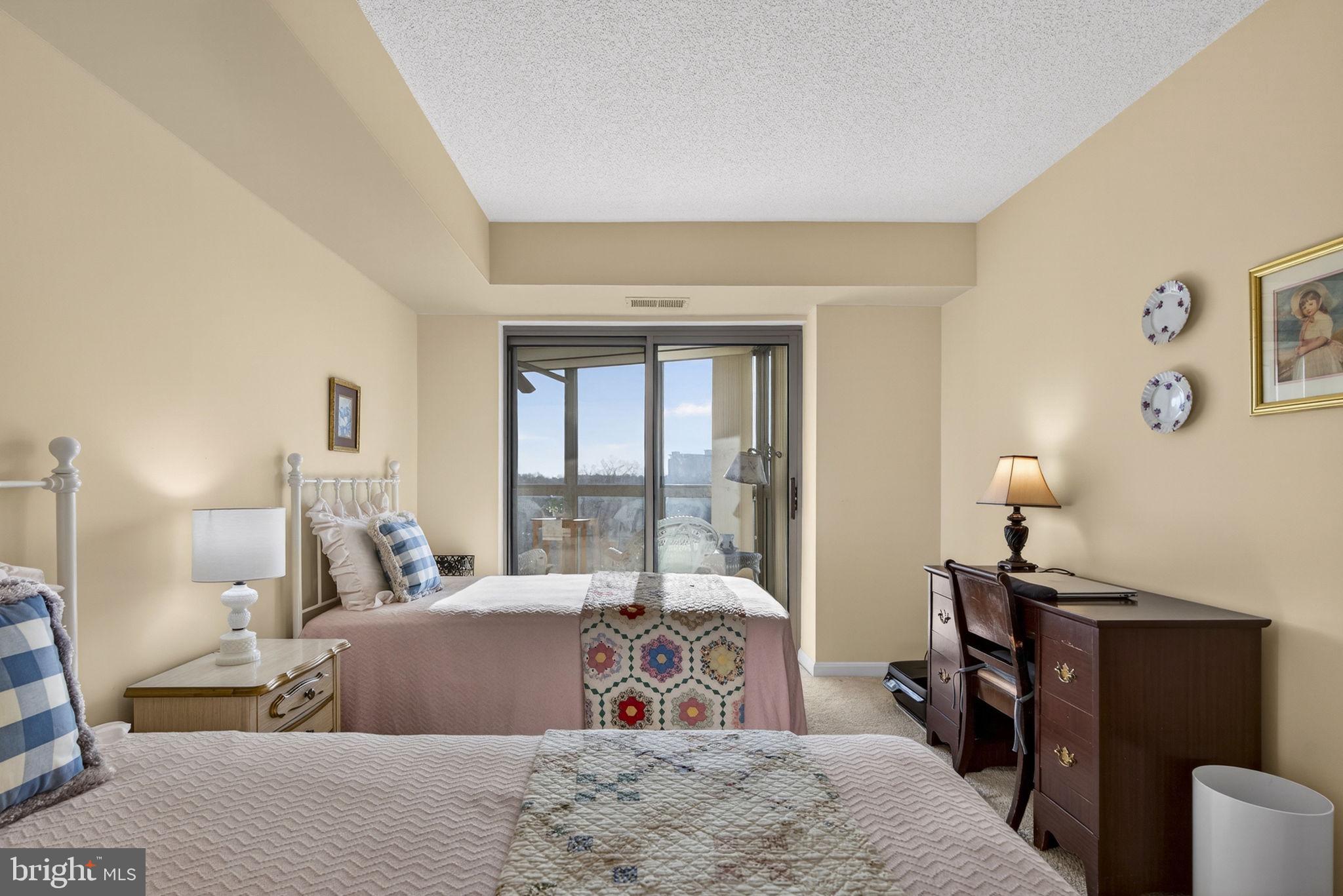 RIVERBEND - Residential