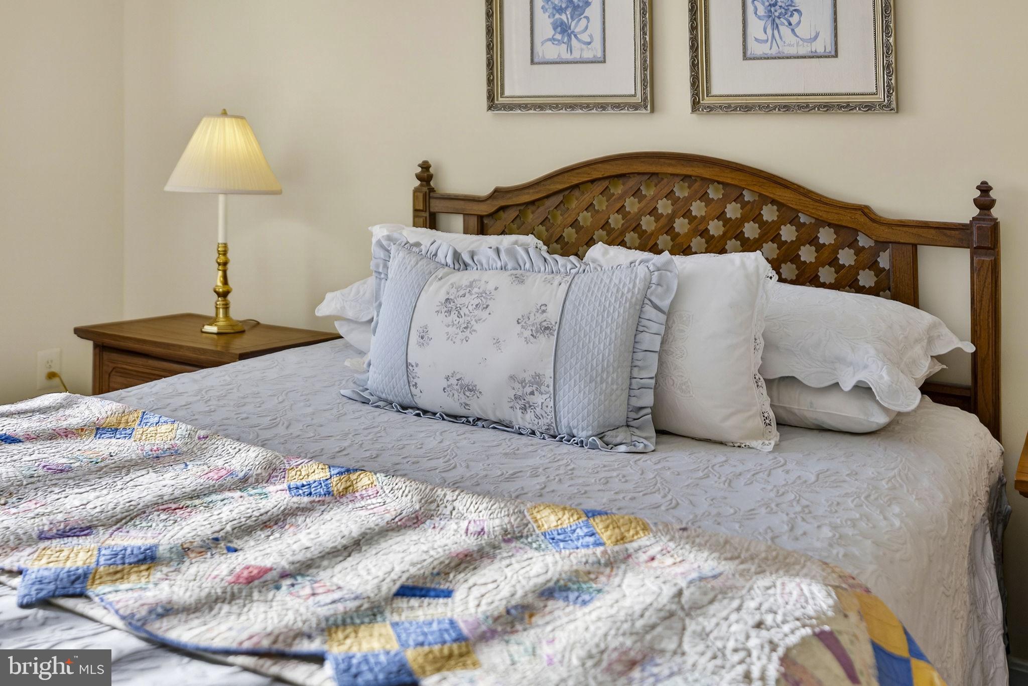 RIVERBEND - Residential