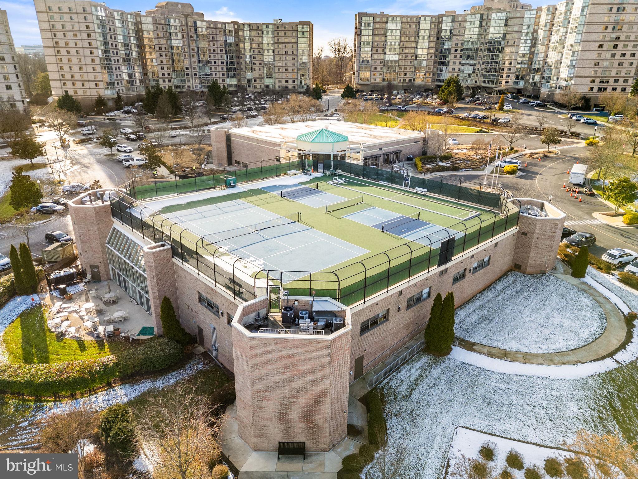 RIVERBEND - Residential