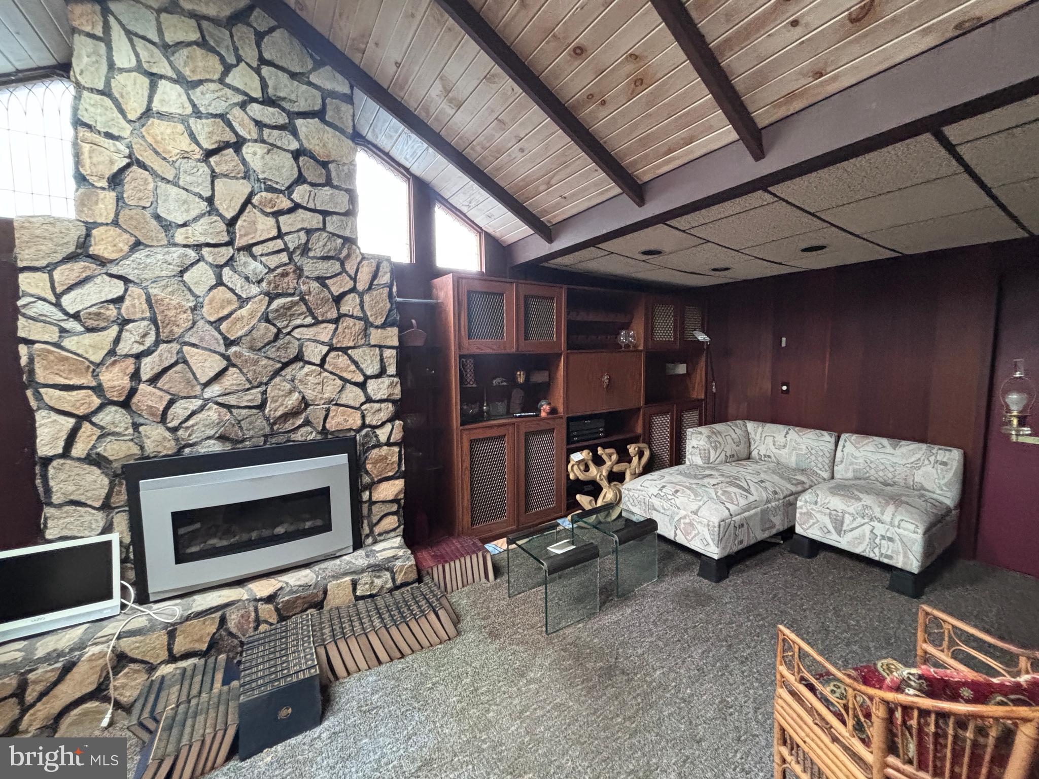 FAIRLESS HILLS - Residential