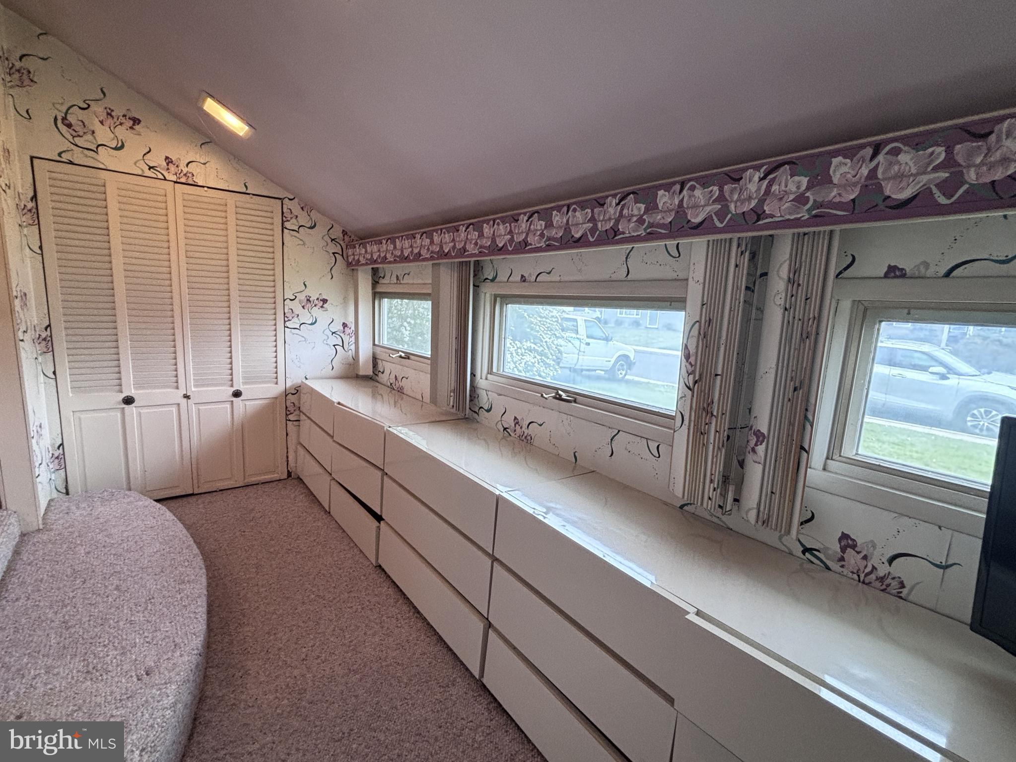 FAIRLESS HILLS - Residential