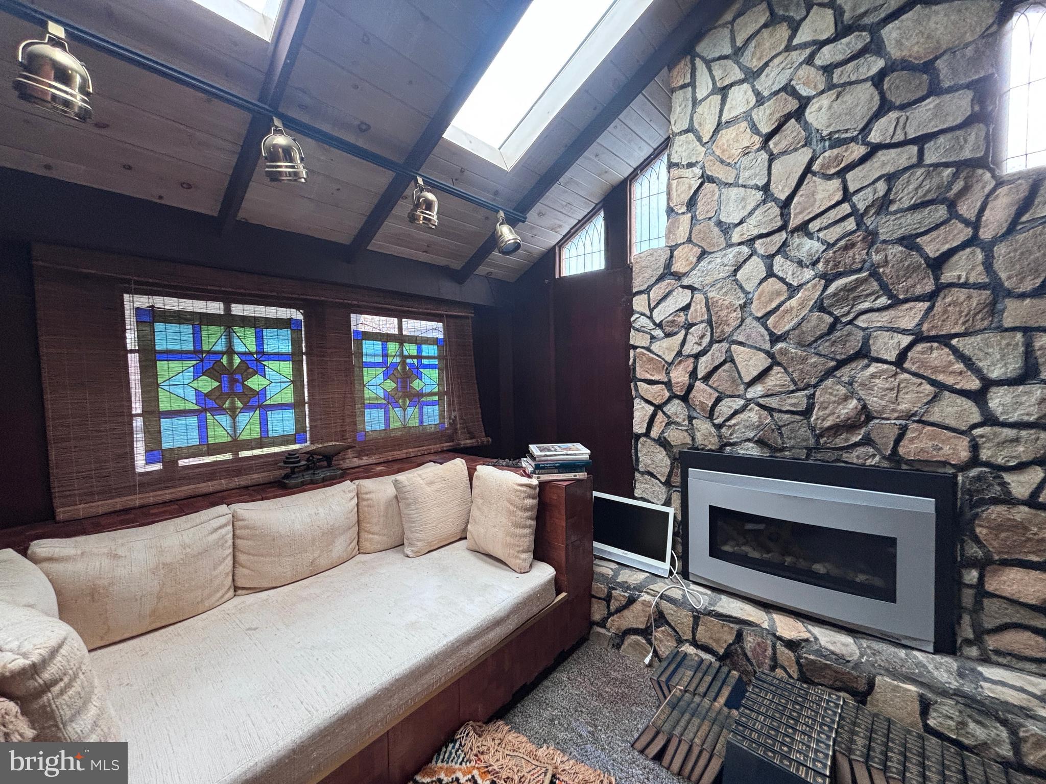FAIRLESS HILLS - Residential