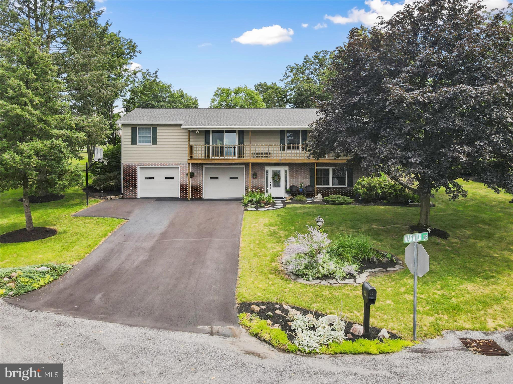 37 WARWICK DRIVE