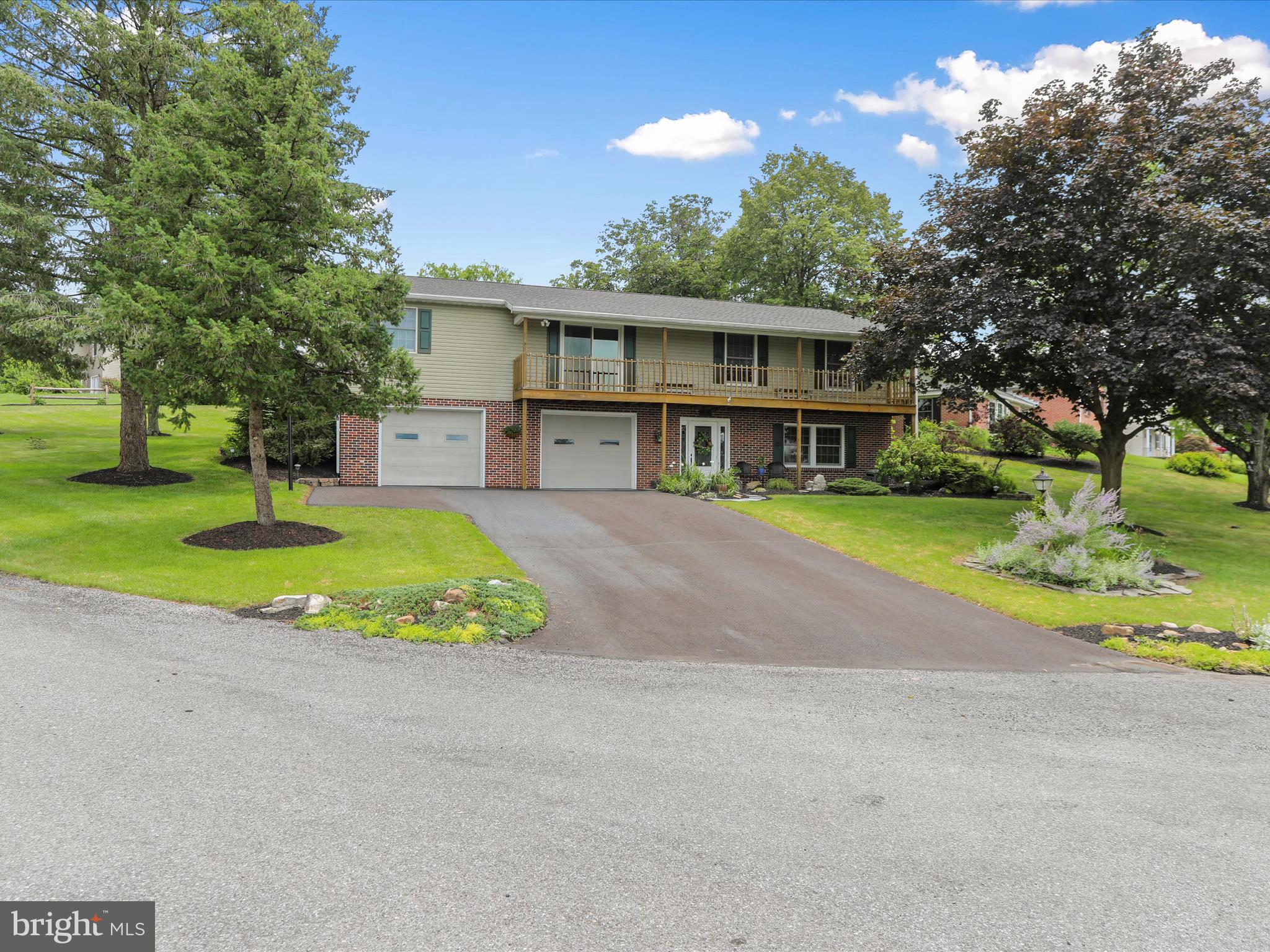 37 WARWICK DRIVE