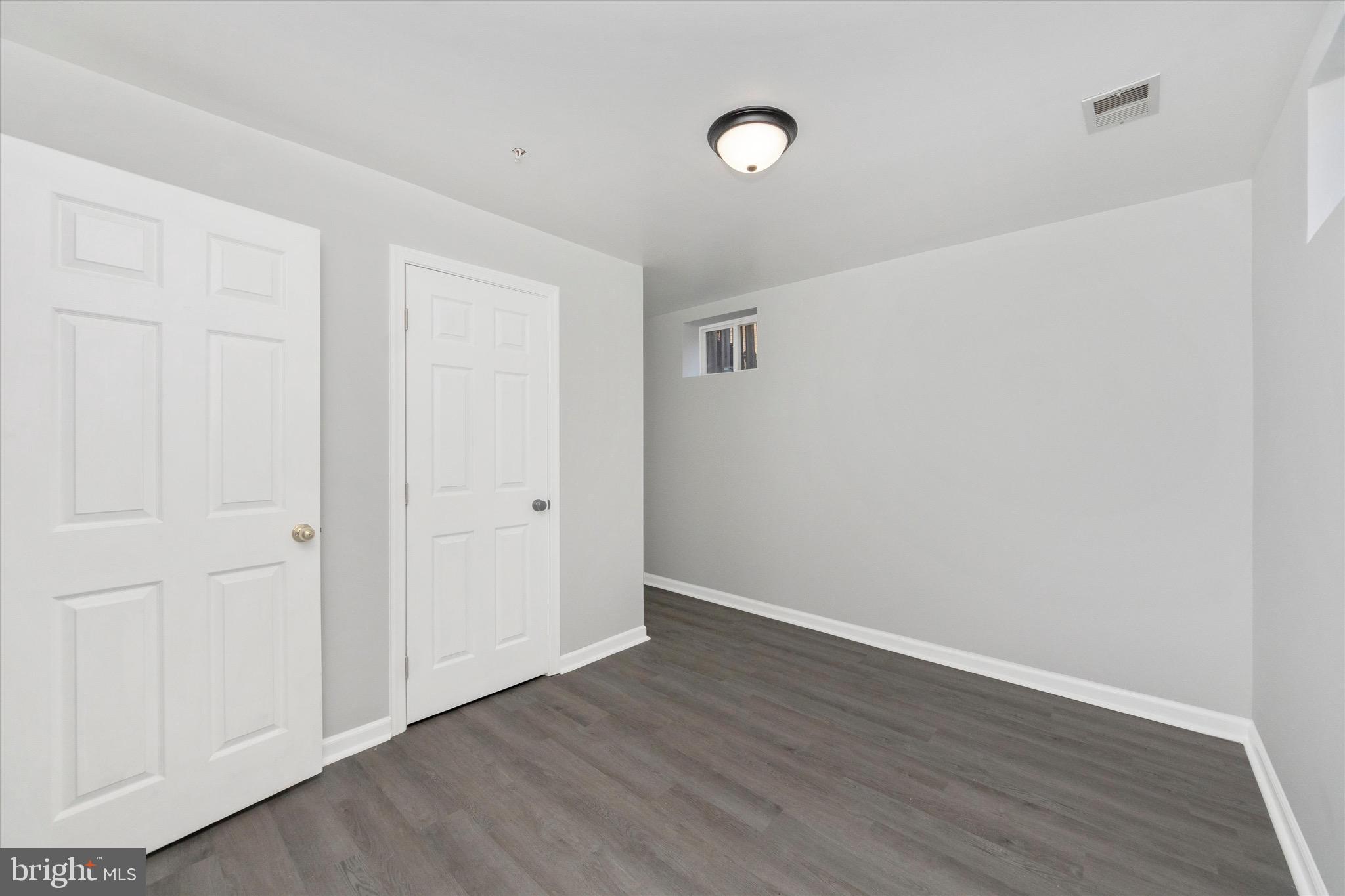 SHERIFF KNOLLS - Residential