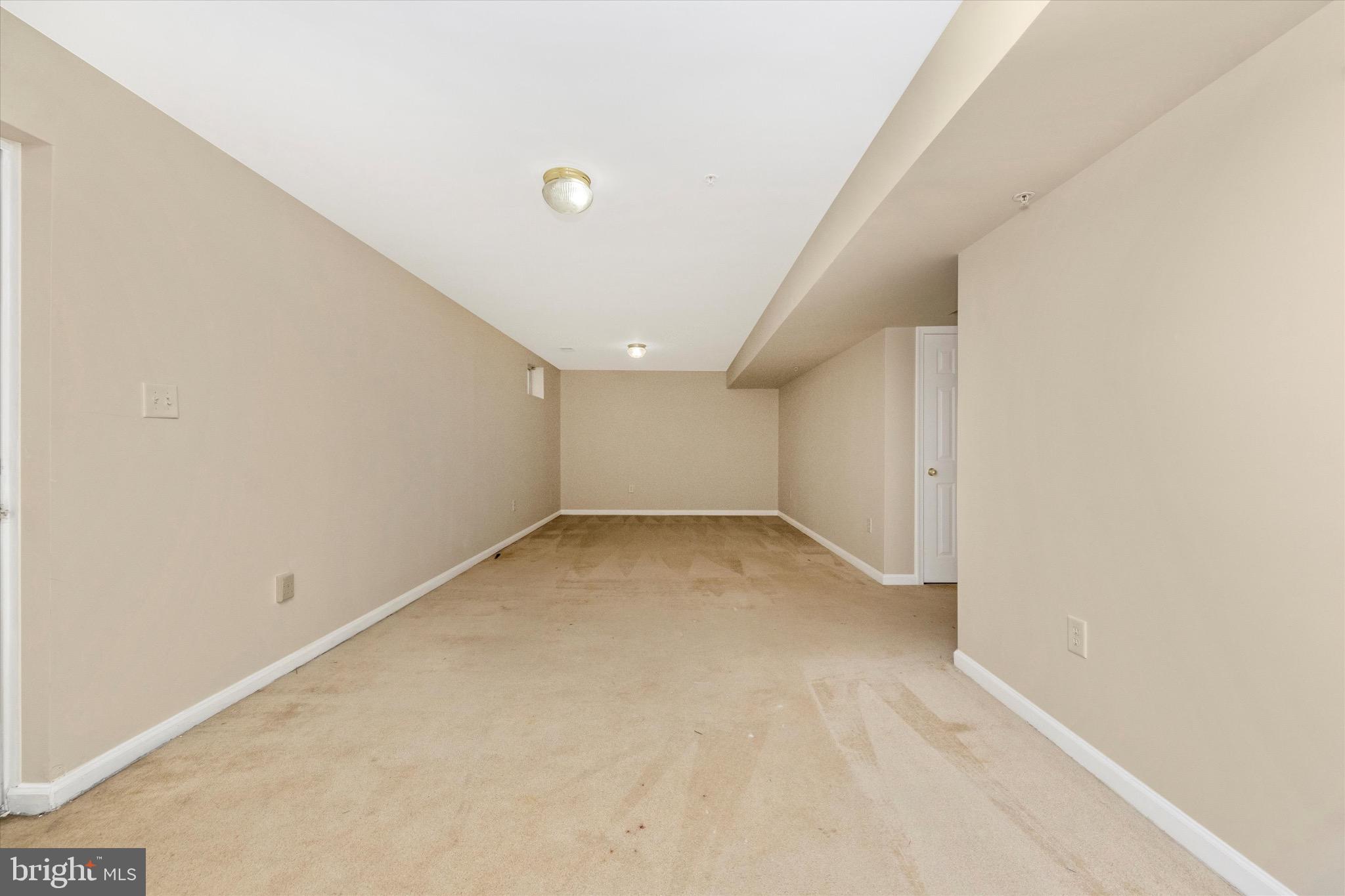 SHERIFF KNOLLS - Residential