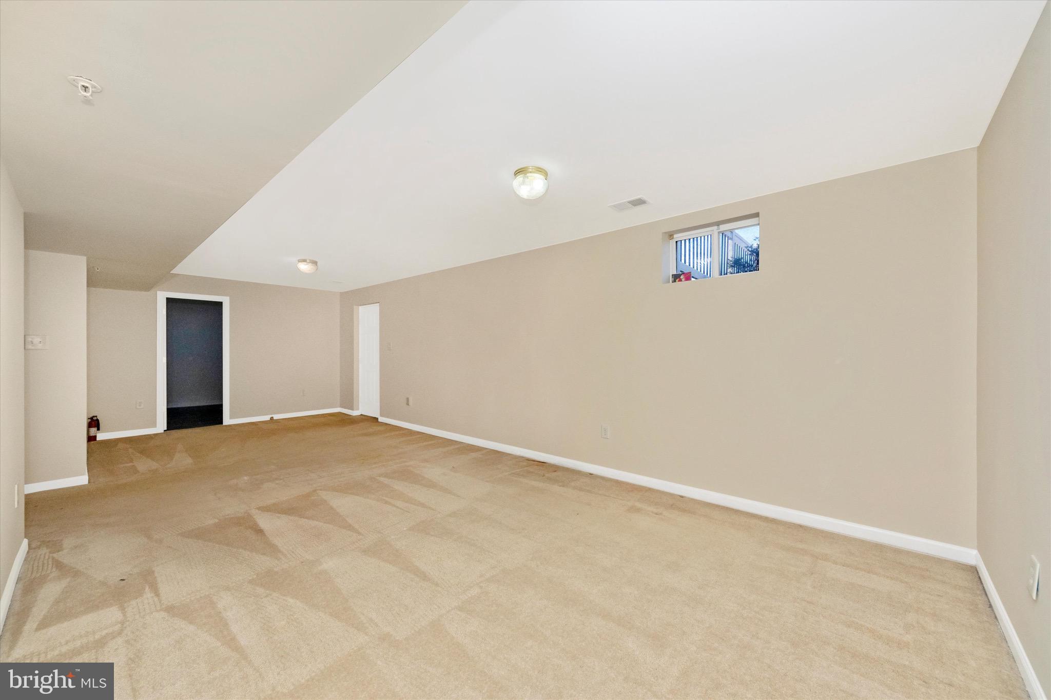 SHERIFF KNOLLS - Residential