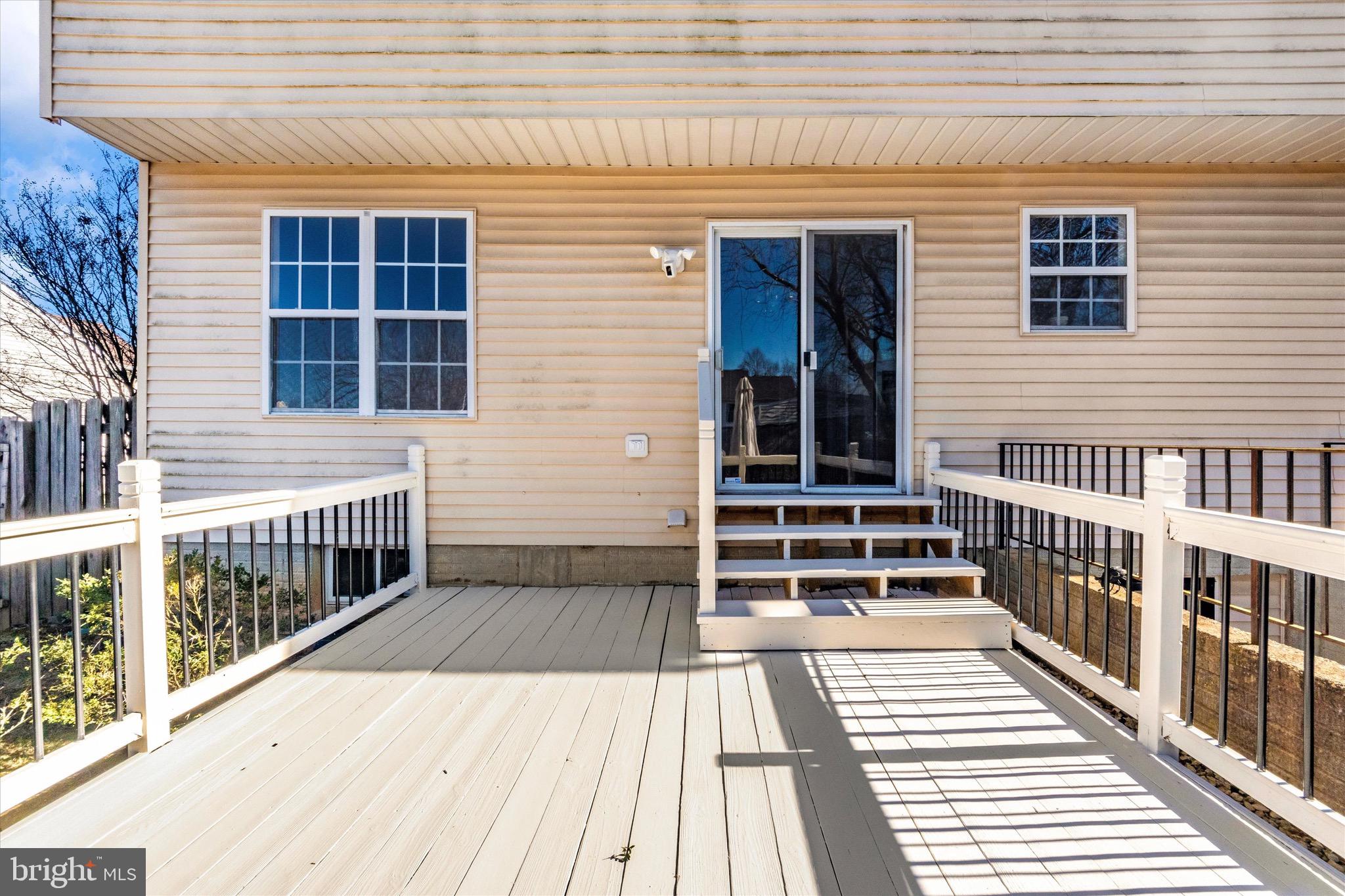 SHERIFF KNOLLS - Residential