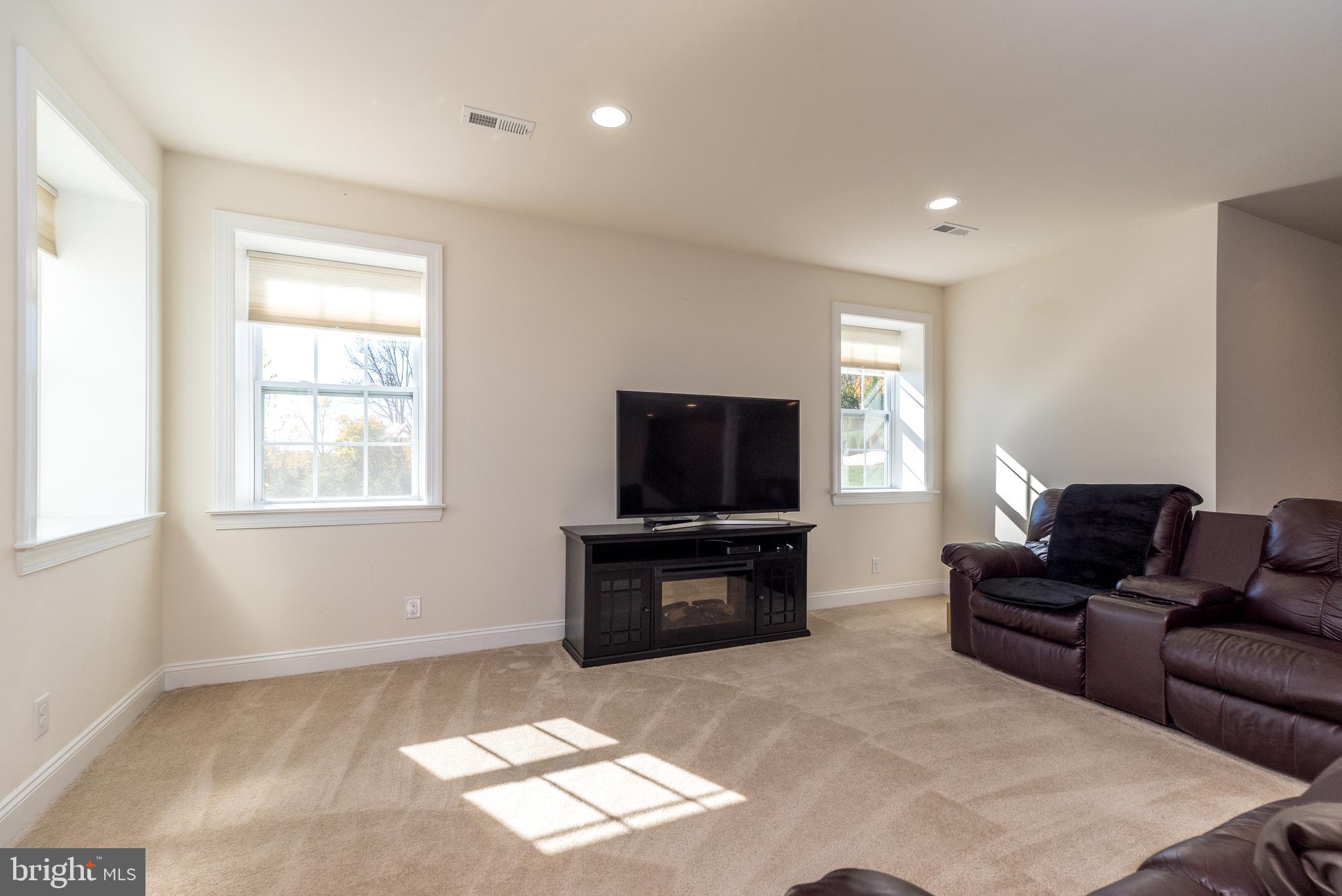 OWLS NEST FARM - Residential