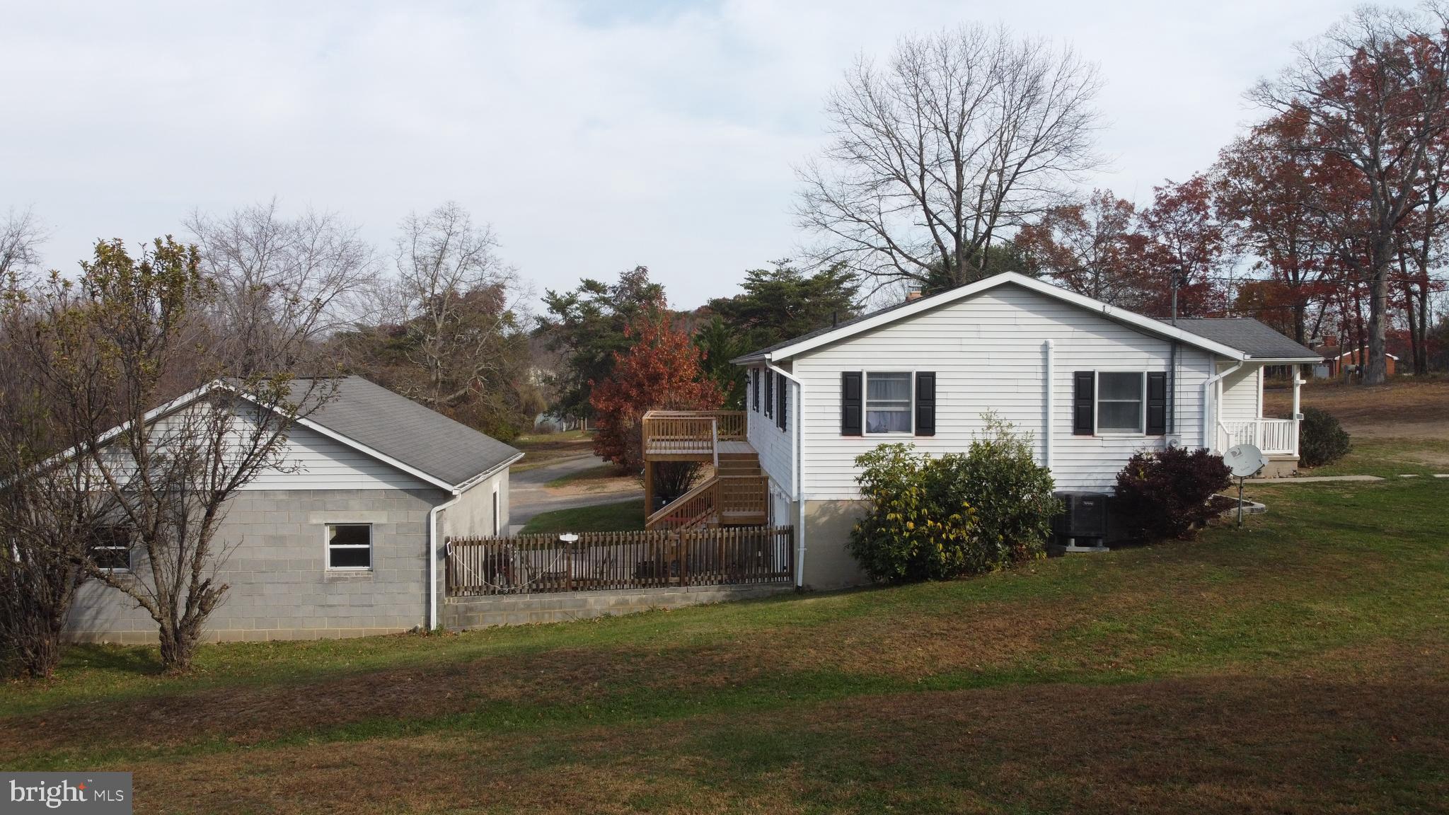 SEELY PINE ACRES - Residential