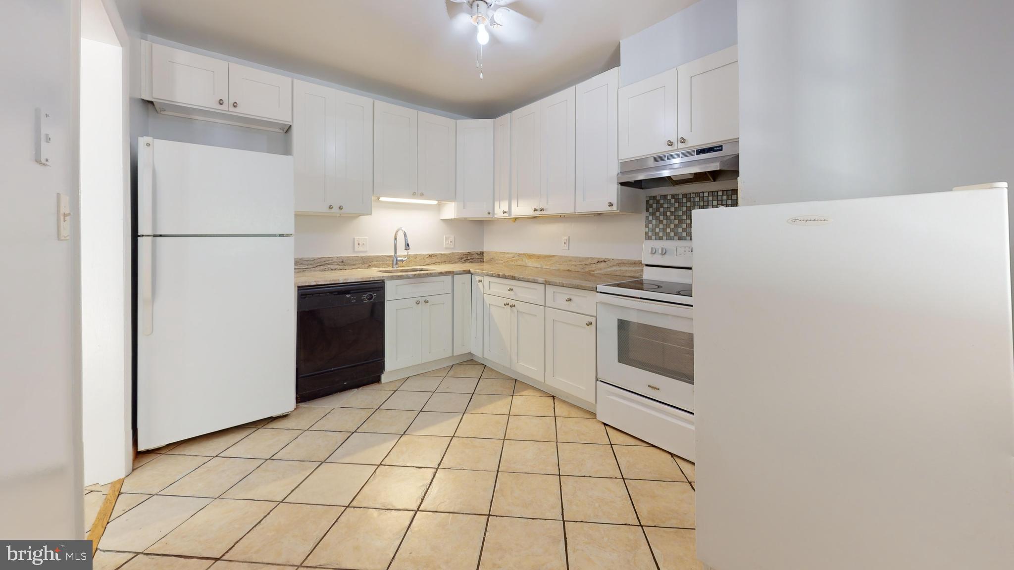 PROPHECY - Residential Lease