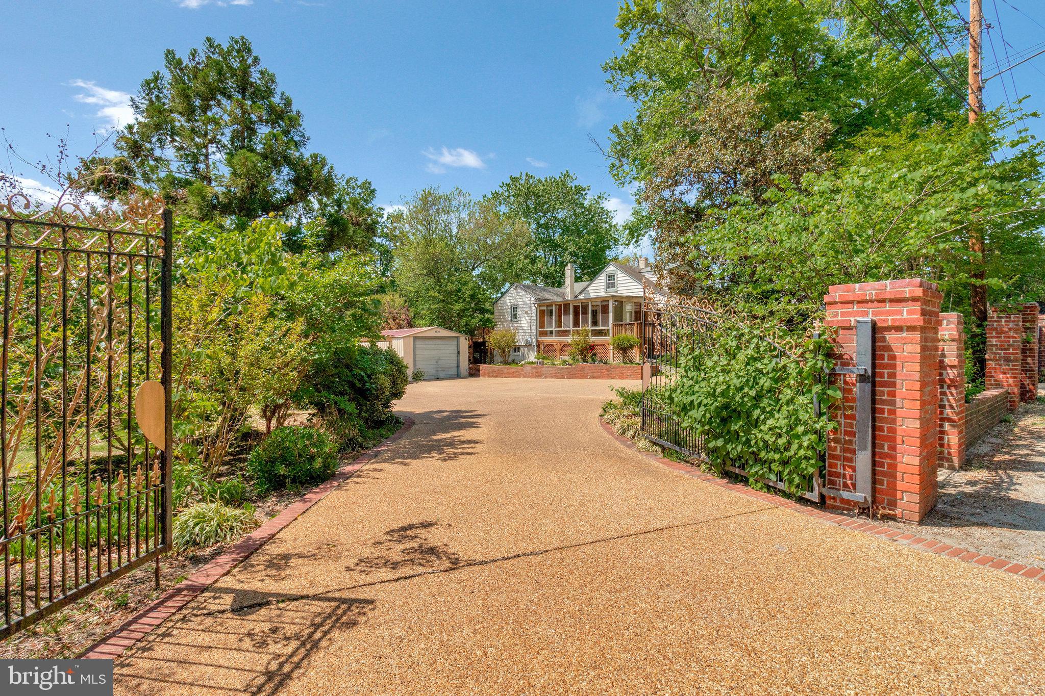 Builder AND Investor Special. Selling As-Is. Build 3 HOMES!!
You'll rarely see a lot with this much character and mature woods in Alexandria. With multiple rosewoods, apple tree and peach trees, the beautiful bridge and its pond complete the Garden Oasis experience. Over 1 acre of pure joy and quietness. Builder or Investor special - If you ever wanted, you can build 3 Homes as it is R-3 Zoned. Close to Kingstowne!! Just a few minutes to metro stations, shopping, schools and more. Easy access to 395, 95, and 495. You won't want to miss this opportunity!!