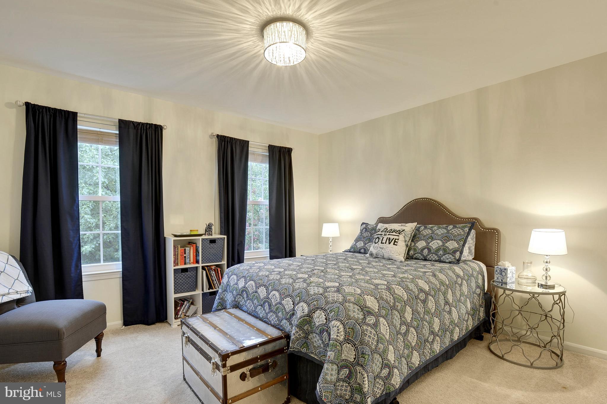 POTOMAC LAKES - Residential