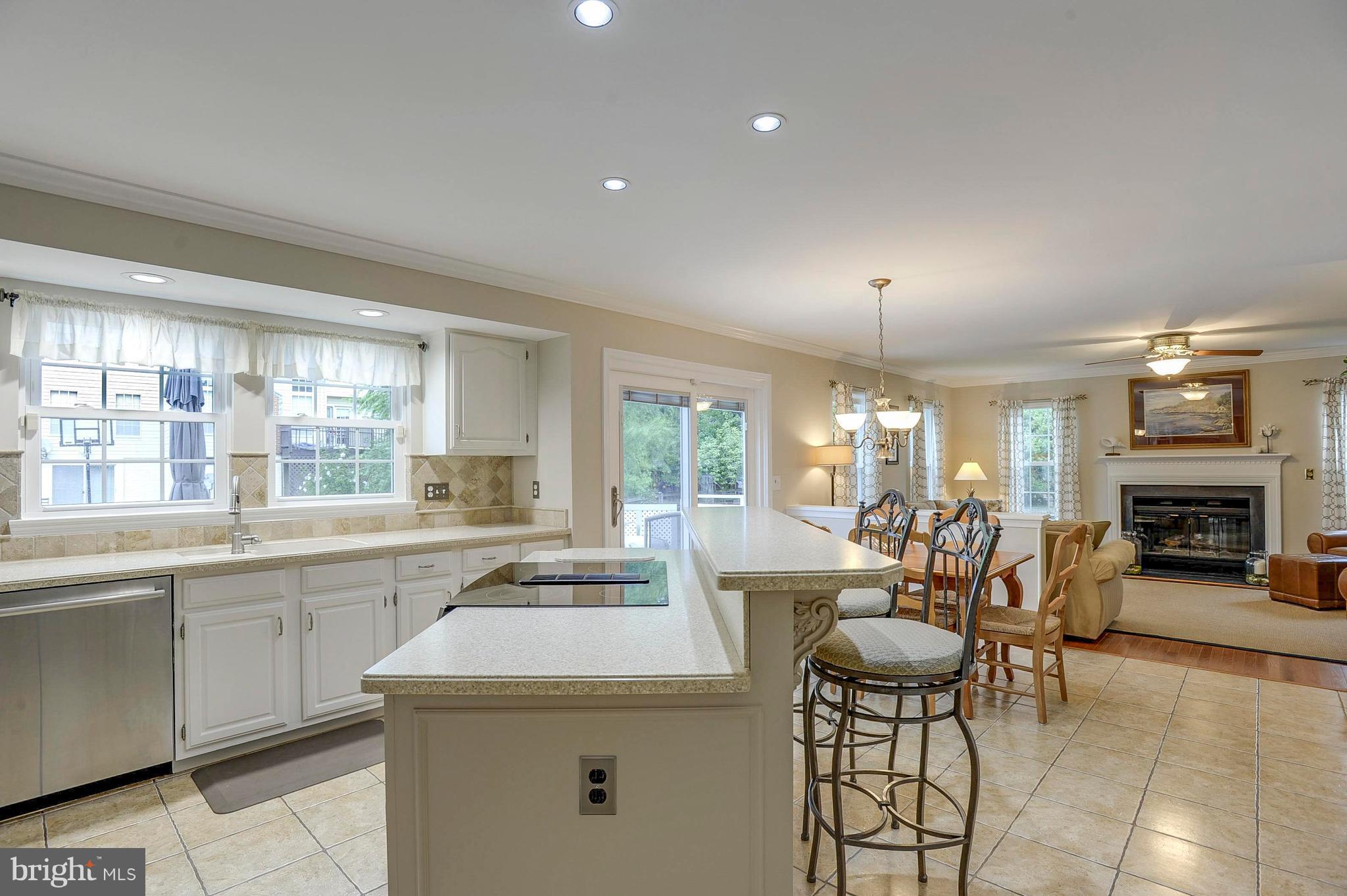 POTOMAC LAKES - Residential