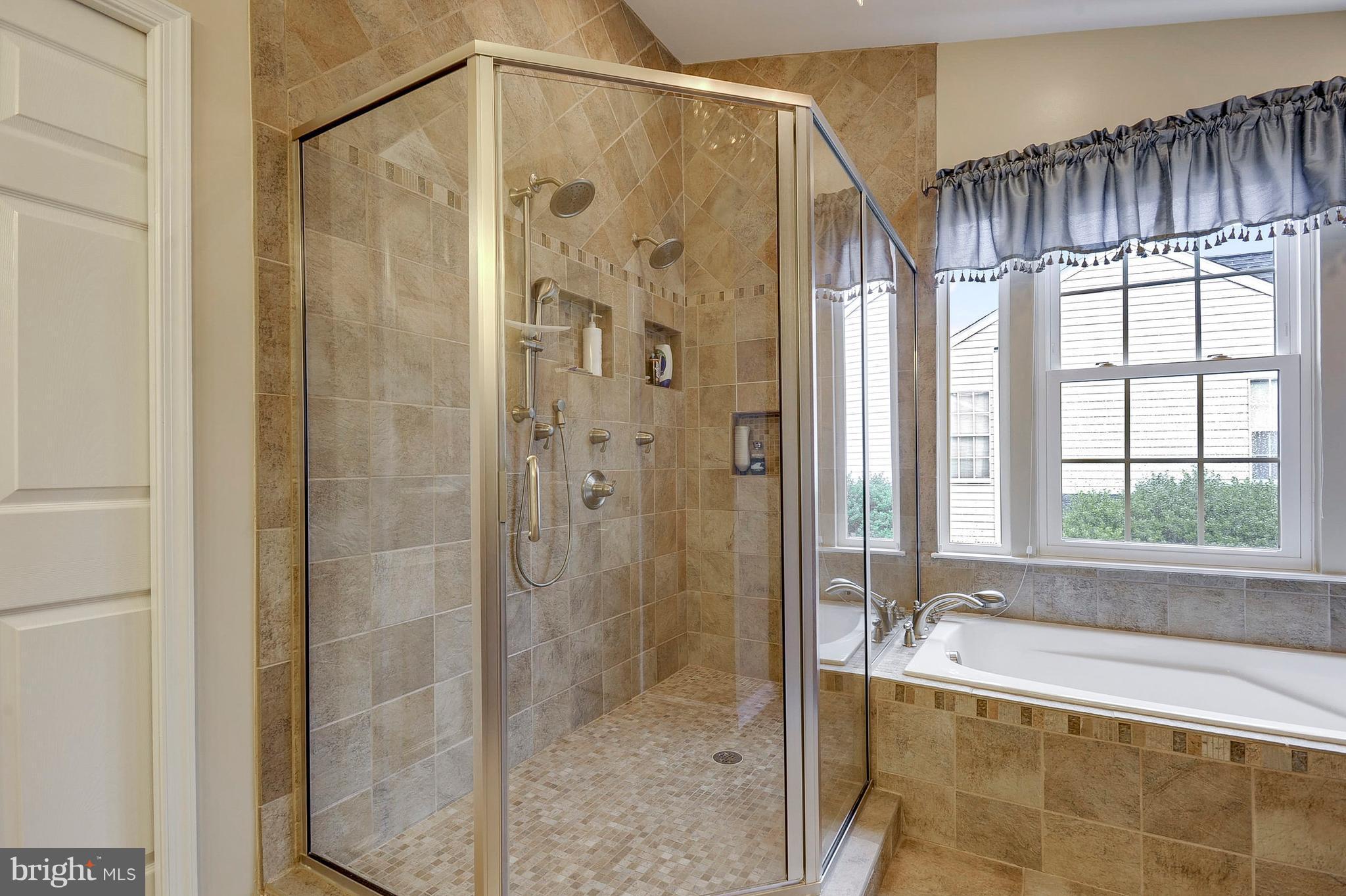 POTOMAC LAKES - Residential