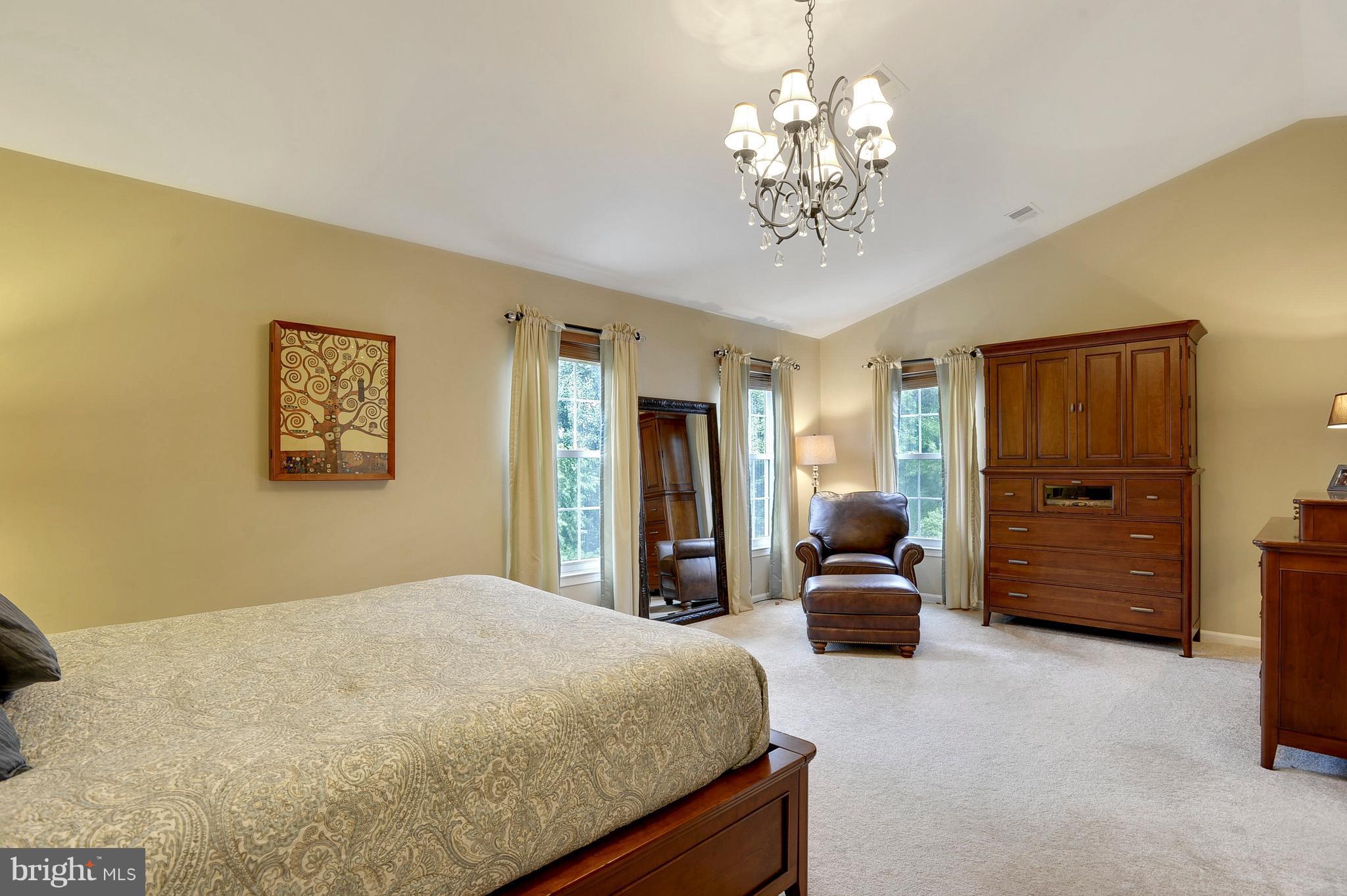 POTOMAC LAKES - Residential