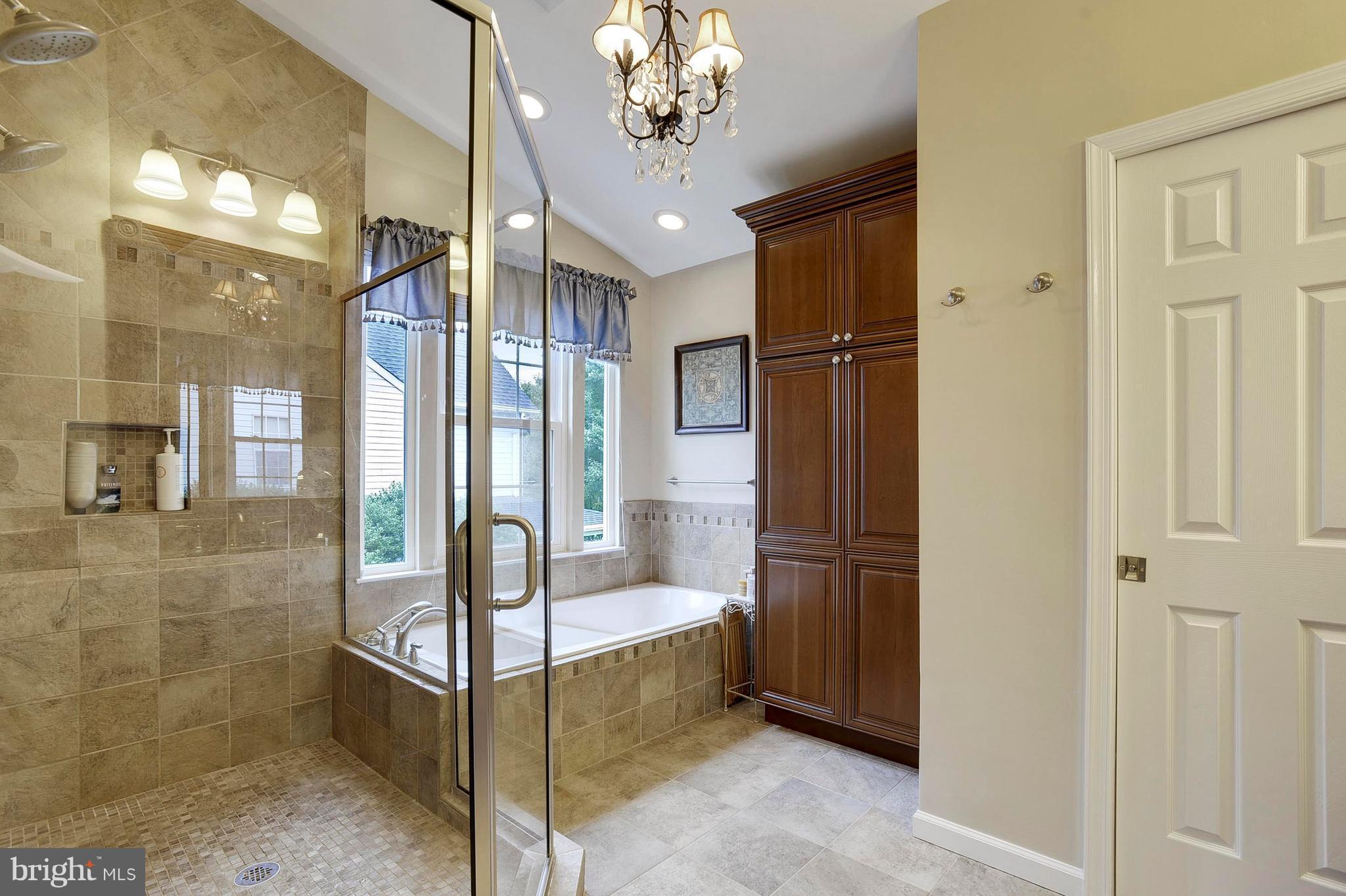 POTOMAC LAKES - Residential