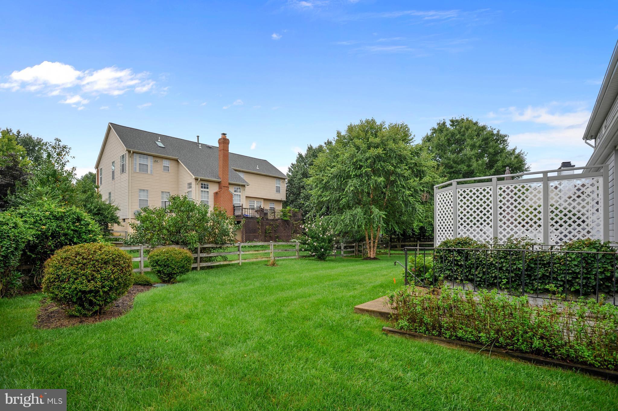 POTOMAC LAKES - Residential