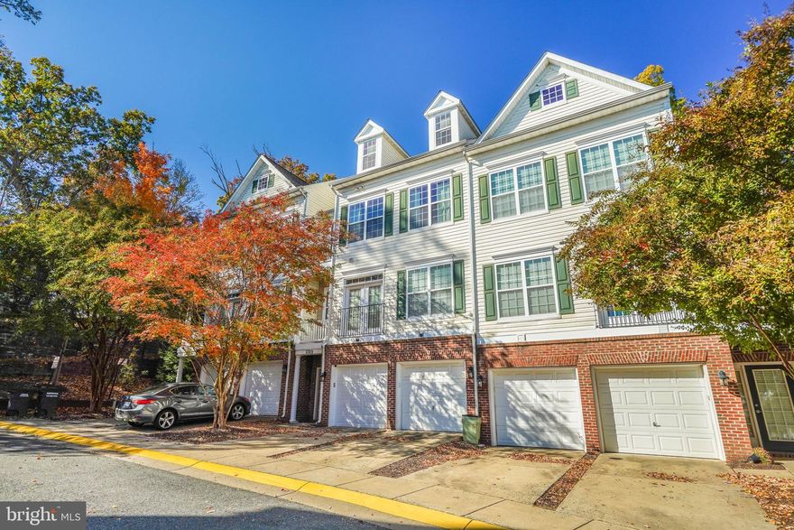 Unveil Your Oasis of Elegance: A 4-Bedroom Upper-Level Condo with a Private Garage! This immaculate 4-bedroom upper-level townhouse-style condo, complete with an attached private one-car garage, is your dream home come true. The owner's suite is a true haven. You'll relish the spaciousness, two walk-in closets for your extensive wardrobe, two windows that embrace you in natural light. The ensuite full bath is your private spa retreat, with a sumptuous soaking tub, a walk-in shower, linen closet, and an inviting window. The living room presents a cozy, three sided fireplace which leads to a private deck where you can enjoy the tranquility of tree-lined vistas and the charm of rock-looking walls. The kitchen boasts stainless steel appliances, abundant cabinets for your culinary treasures, and a roomy pantry. New Washer and dryer installed in 2019, new roof installed in 2022. Protect your vehicle and your peace of mind with an attached one-car garage that also offers extra storage. The condo is graced with custom carpeting, adding an extra layer of comfort. Situated within a stone's throw from the Prince William Parkway, I-95, VRE, Potomac Mills Shopping Mall and Stonebridge shopping center. This condo is more than a home! Schedule a viewing today and make this sanctuary your very own.
**SELLER WILL GIVE A 3% CLOSING COSTS CREDIT FOR FULL-PRICE OFFERS.**