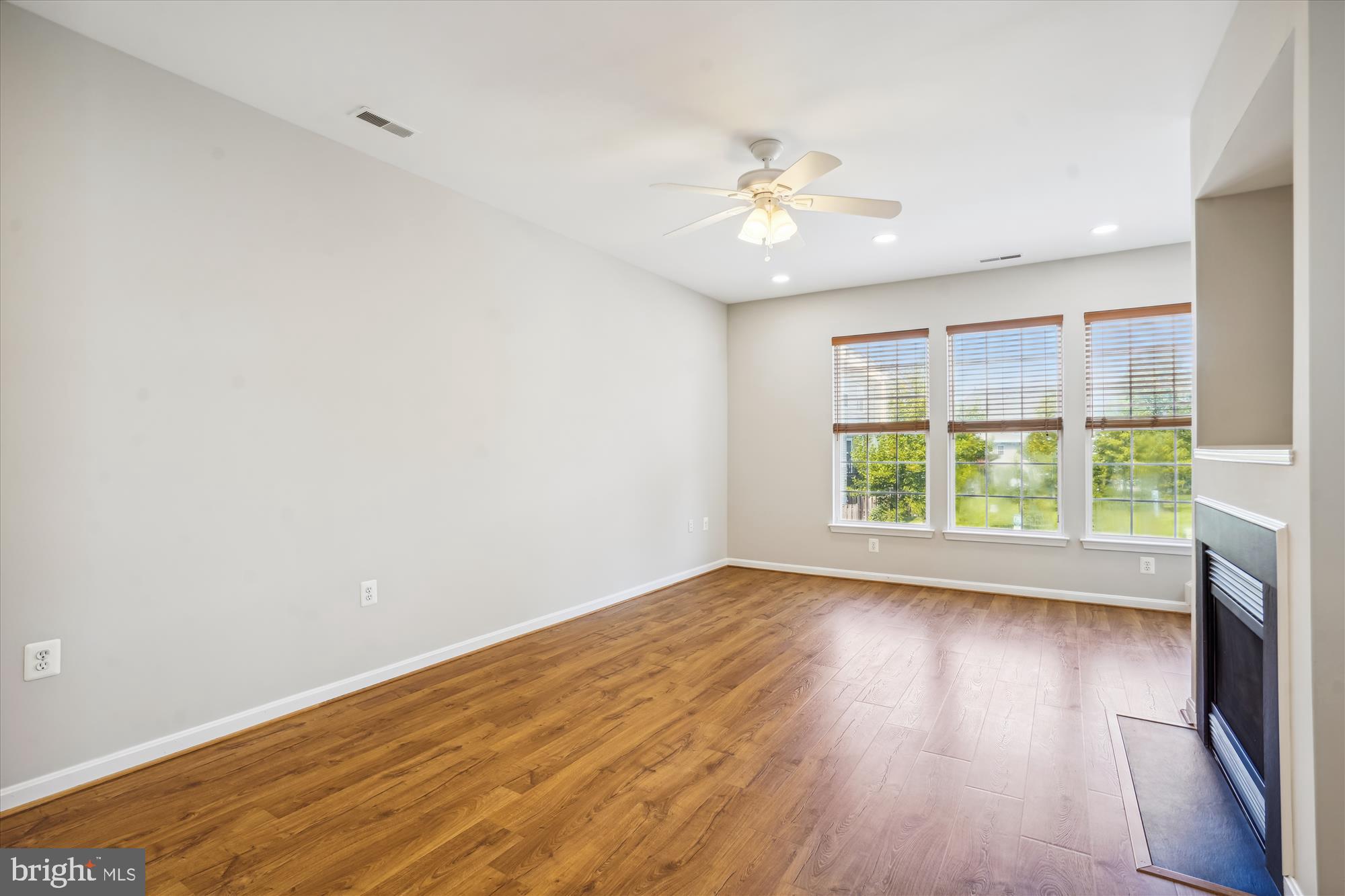PARKSIDE AT DULLES - Residential Lease