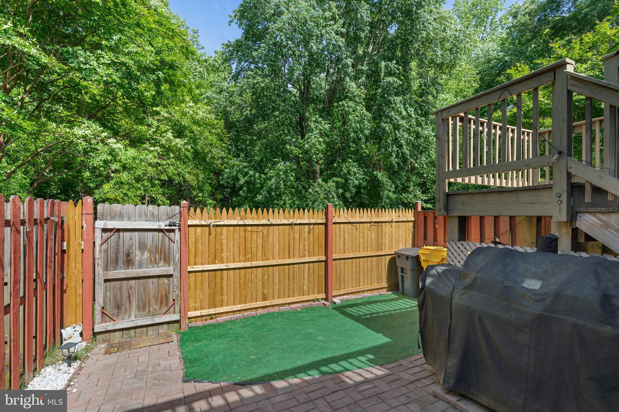 CROFTON MEADOWS - Residential