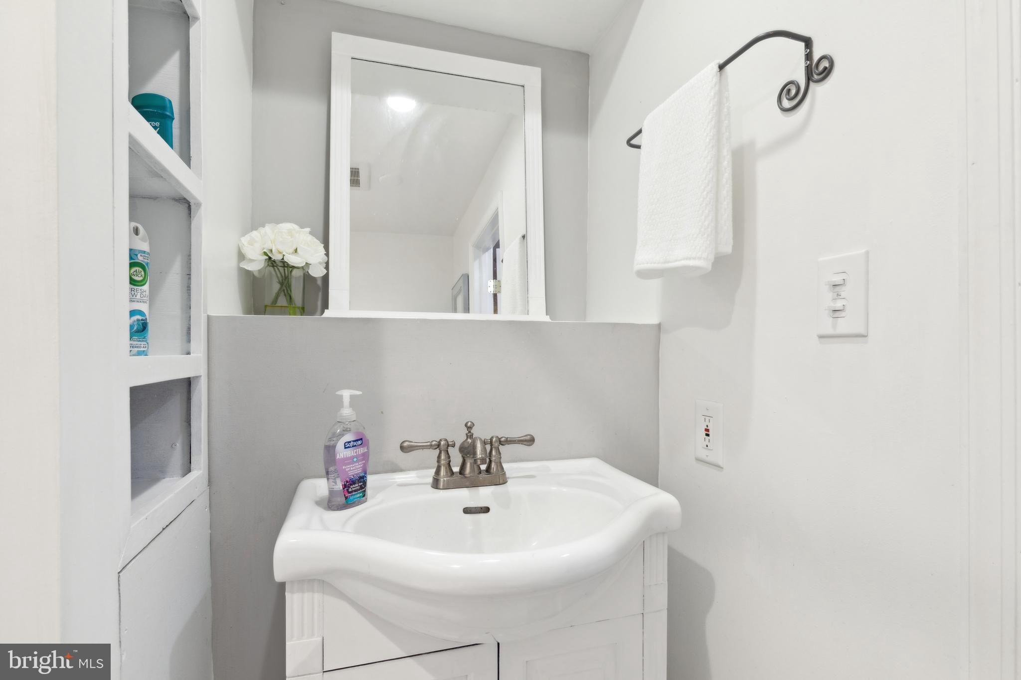 CROFTON MEADOWS - Residential