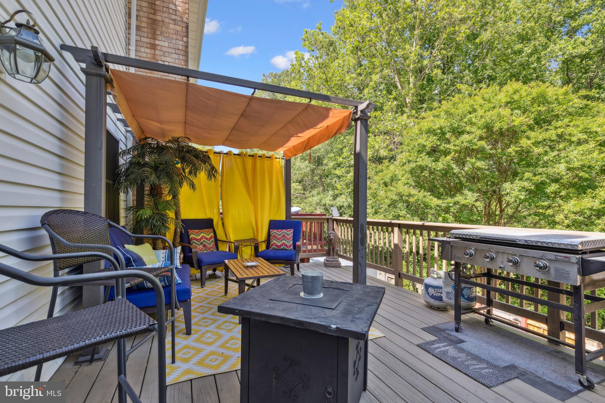 CROFTON MEADOWS - Residential