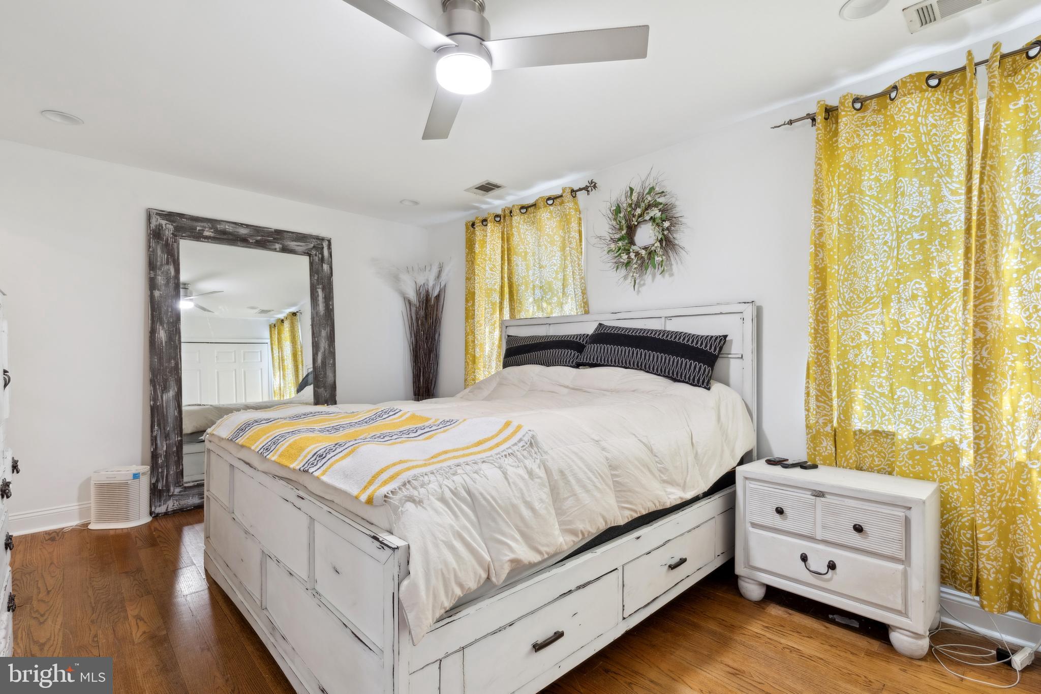 CROFTON MEADOWS - Residential