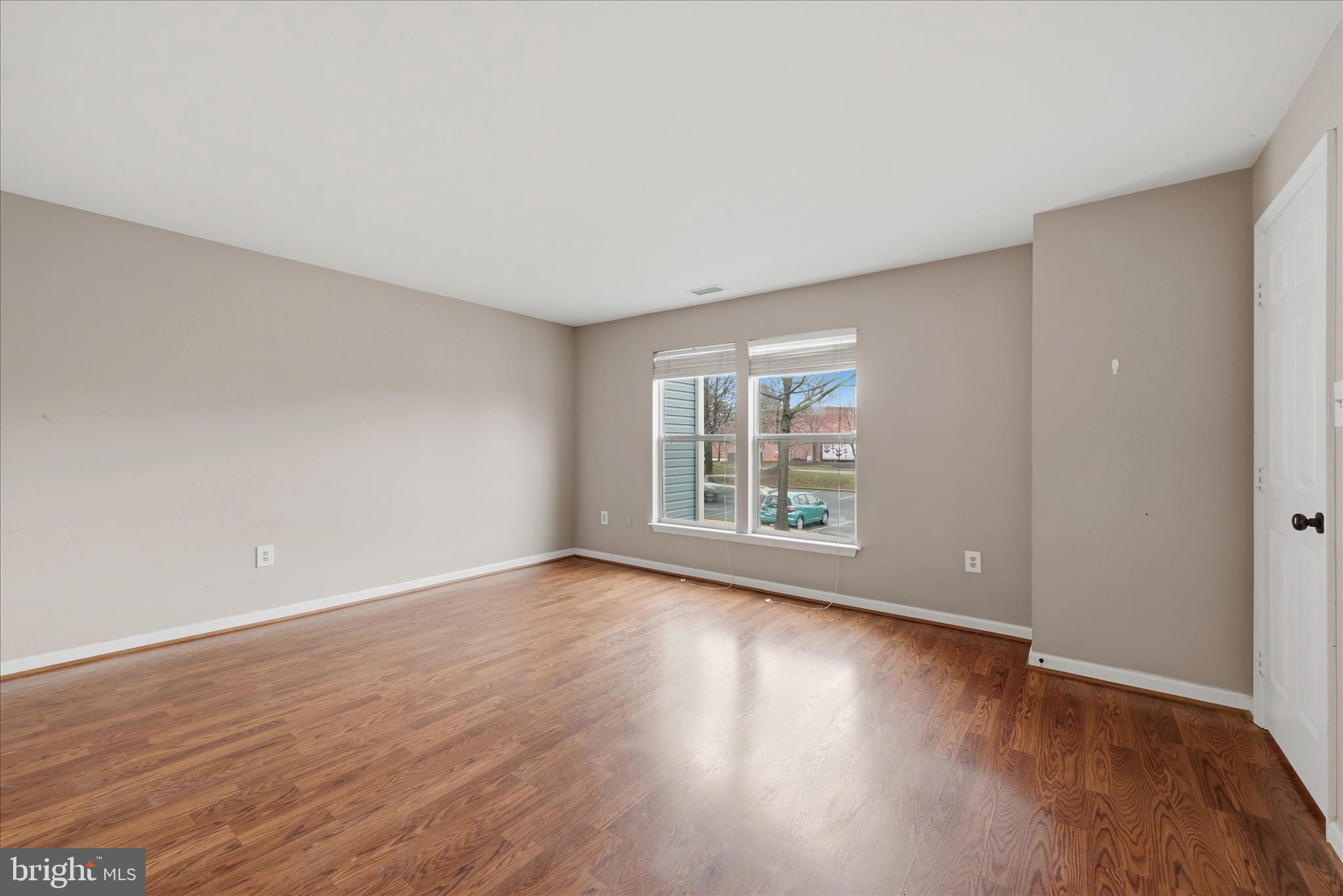 LAKESHORE - Residential