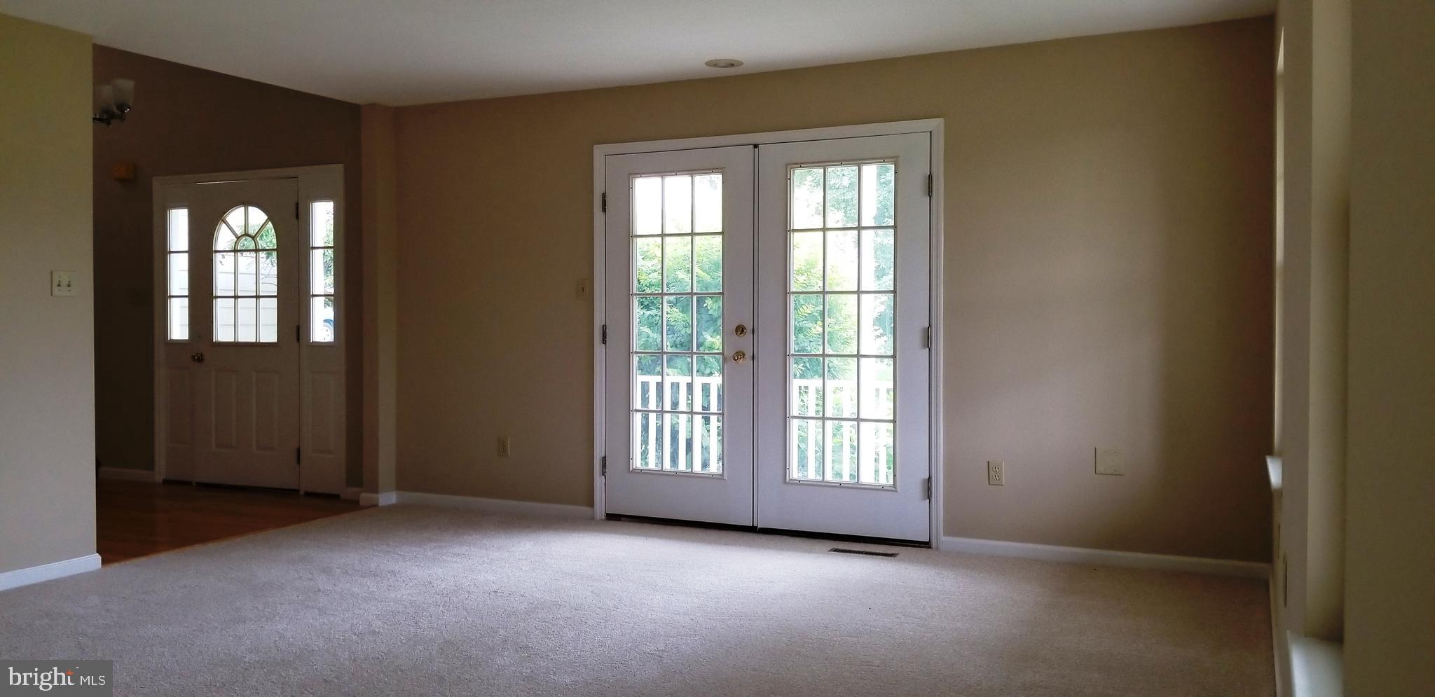 YELLOWHOUSE - Residential