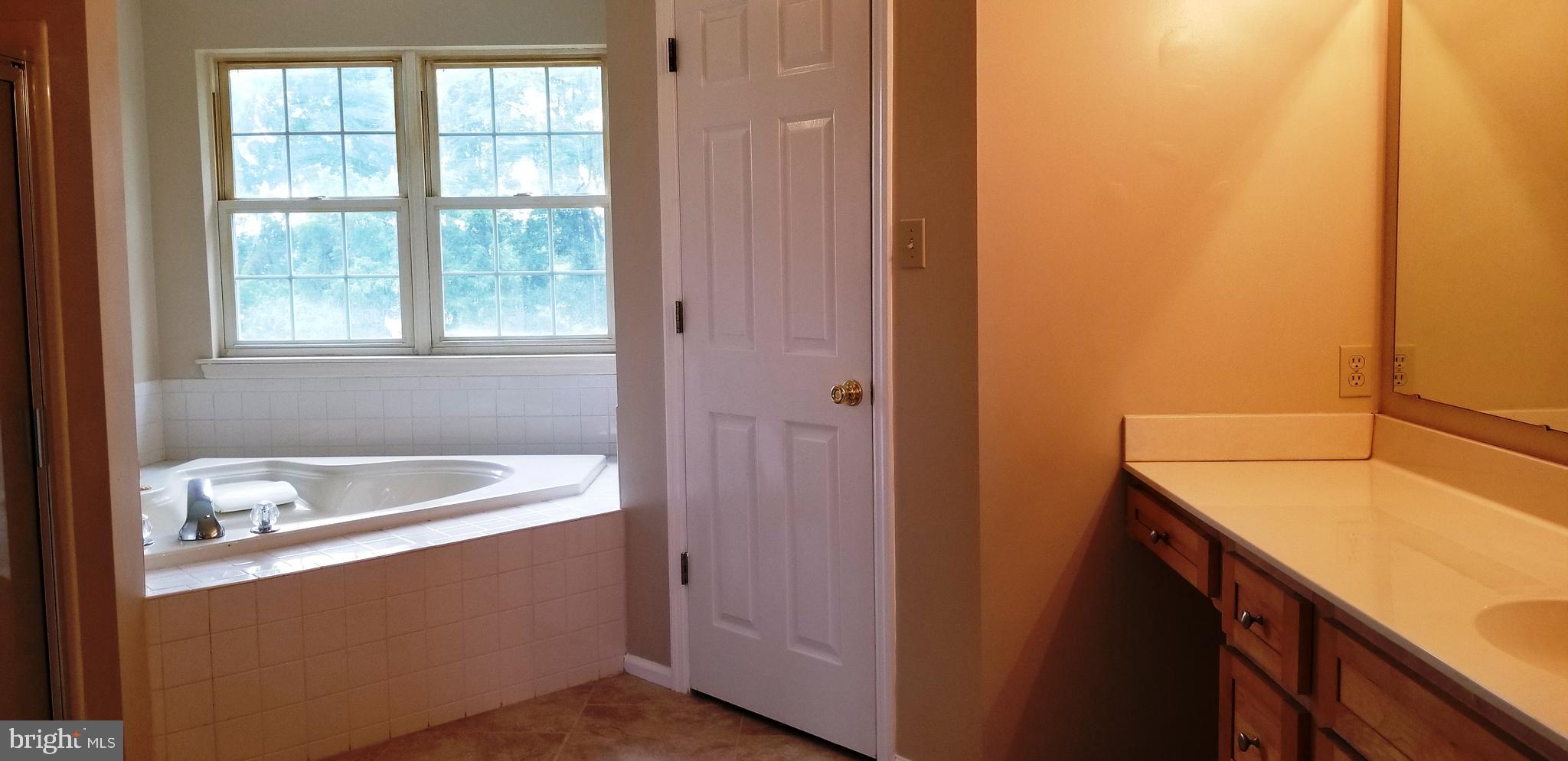 YELLOWHOUSE - Residential