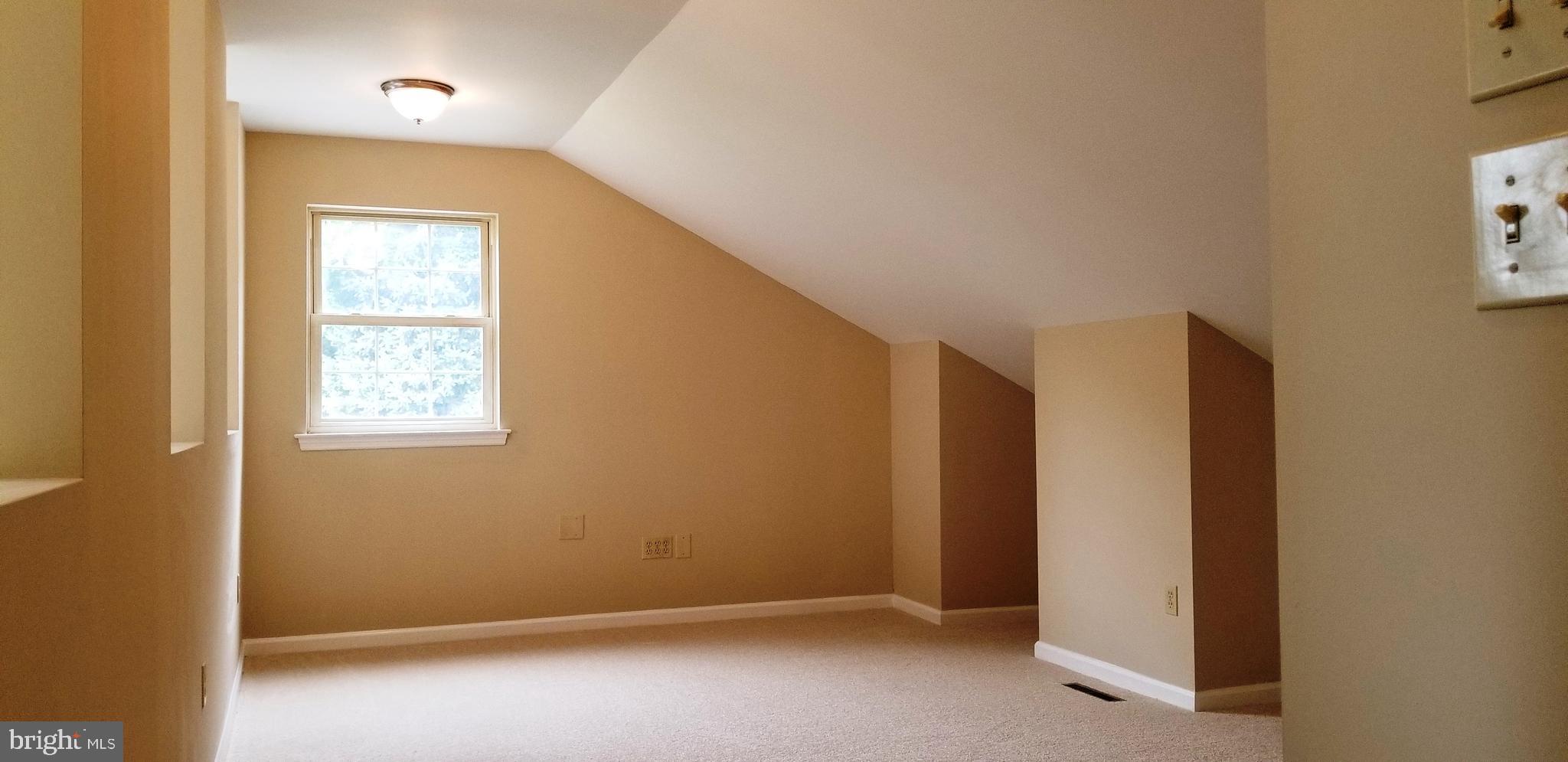 YELLOWHOUSE - Residential