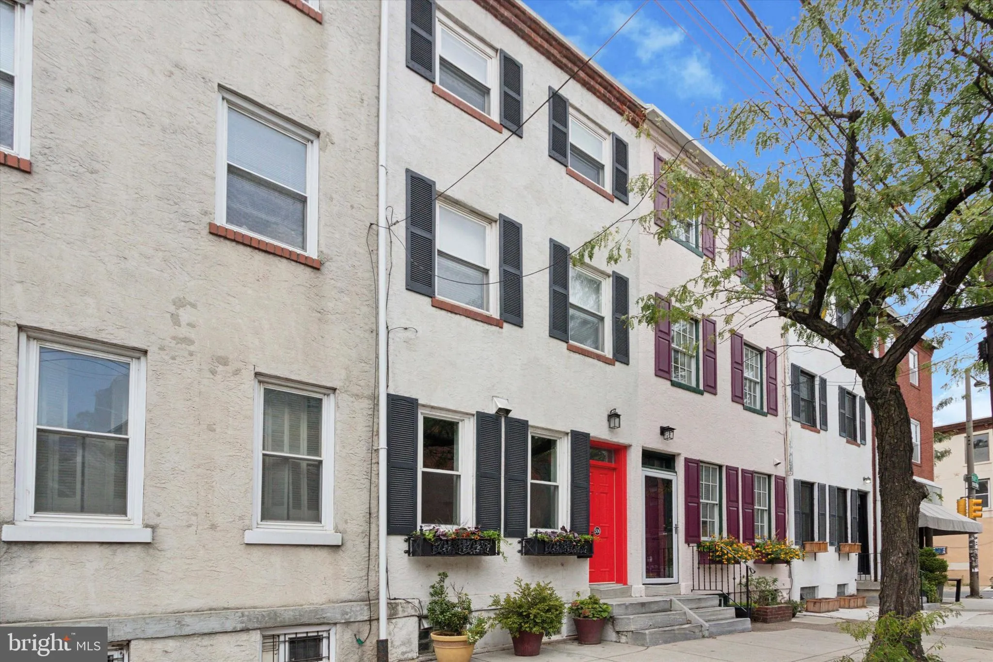 Philadelphia, Pennsylvania 19146, United States, 3 Bedrooms Bedrooms, ,2 BathroomsBathrooms,Residential,Contingent,42267