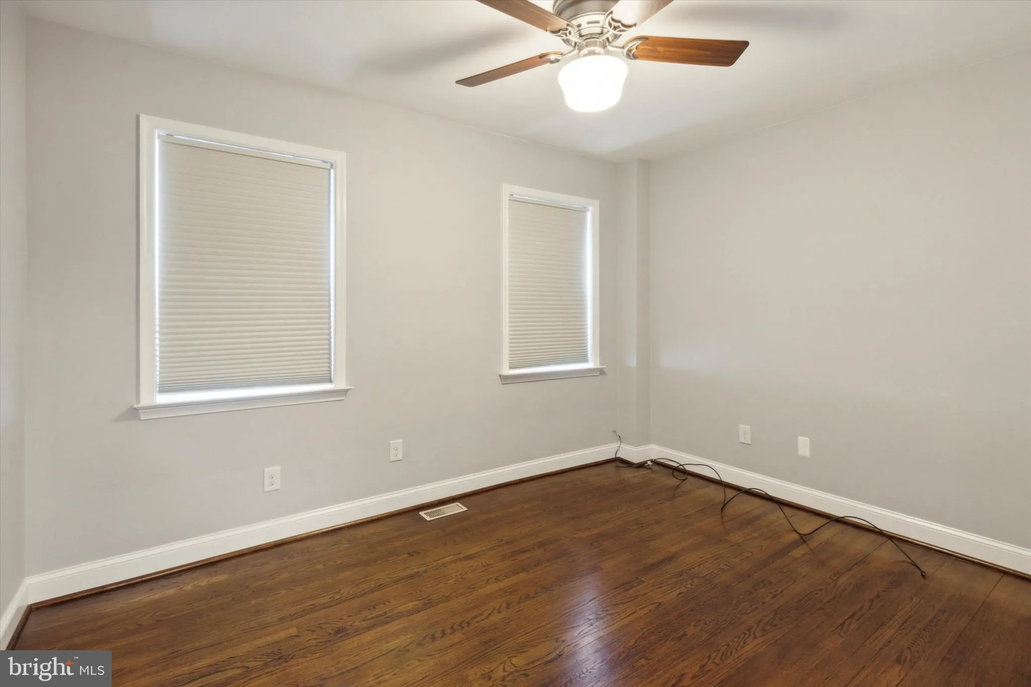 Philadelphia, Pennsylvania 19146, United States, 3 Bedrooms Bedrooms, ,2 BathroomsBathrooms,Residential,Contingent,42267