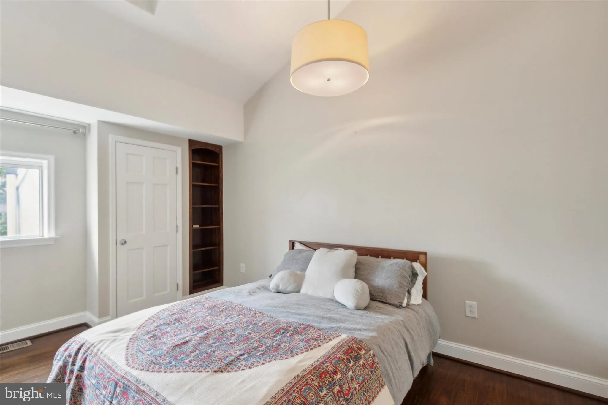 Philadelphia, Pennsylvania 19146, United States, 3 Bedrooms Bedrooms, ,2 BathroomsBathrooms,Residential,Contingent,42267