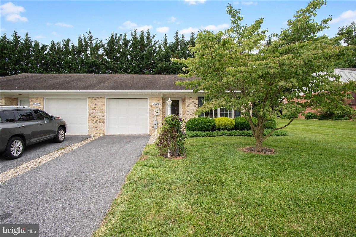 PIN OAK TERRACE - Residential