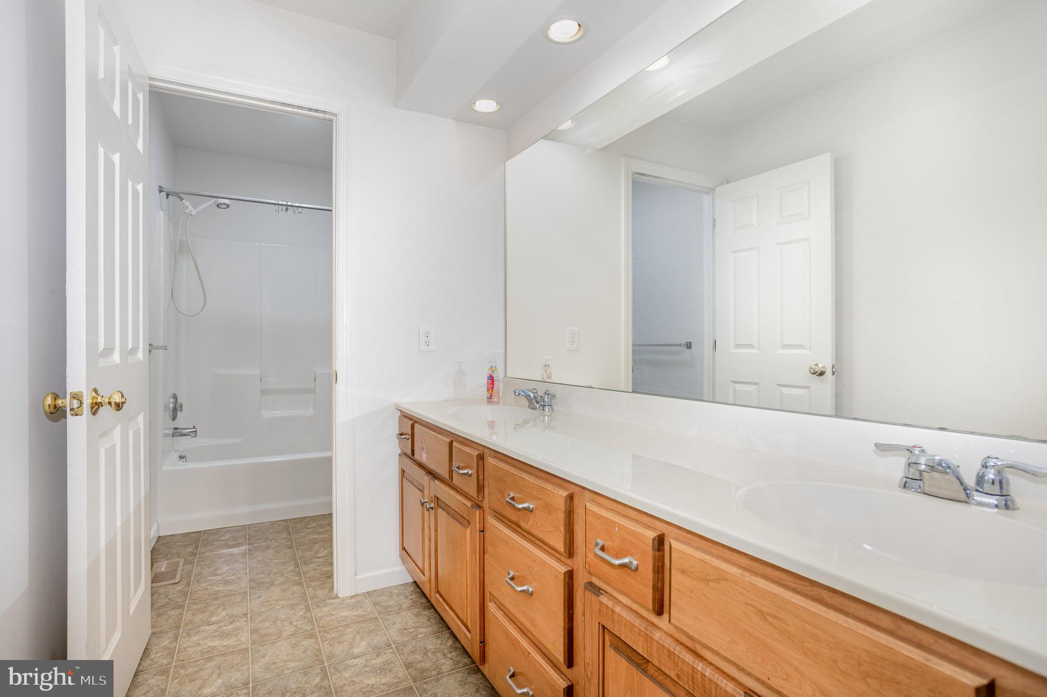 MANOR TWP - Residential