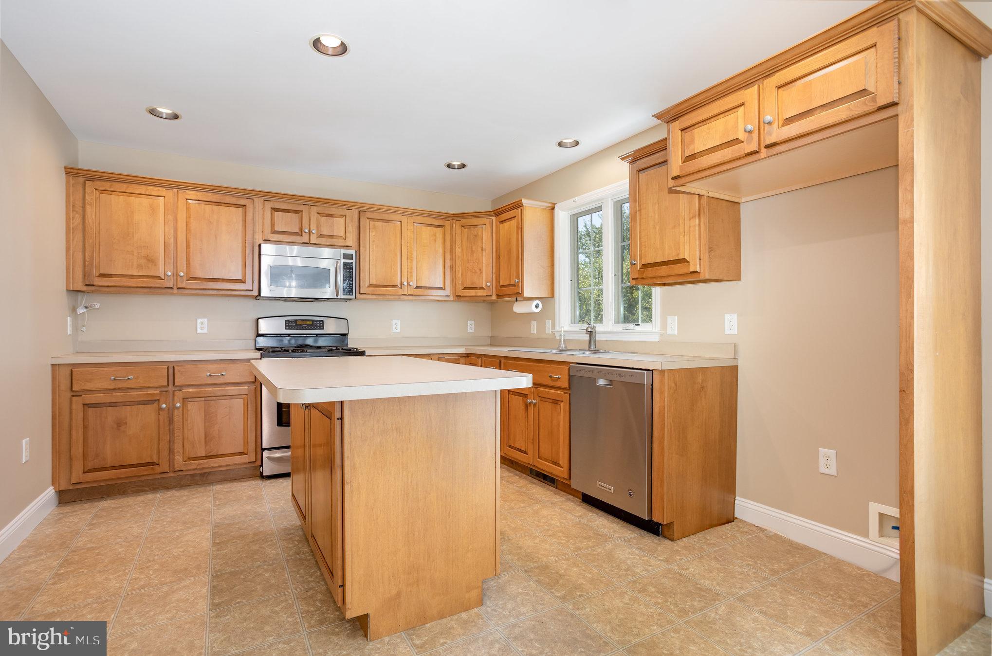 MANOR TWP - Residential