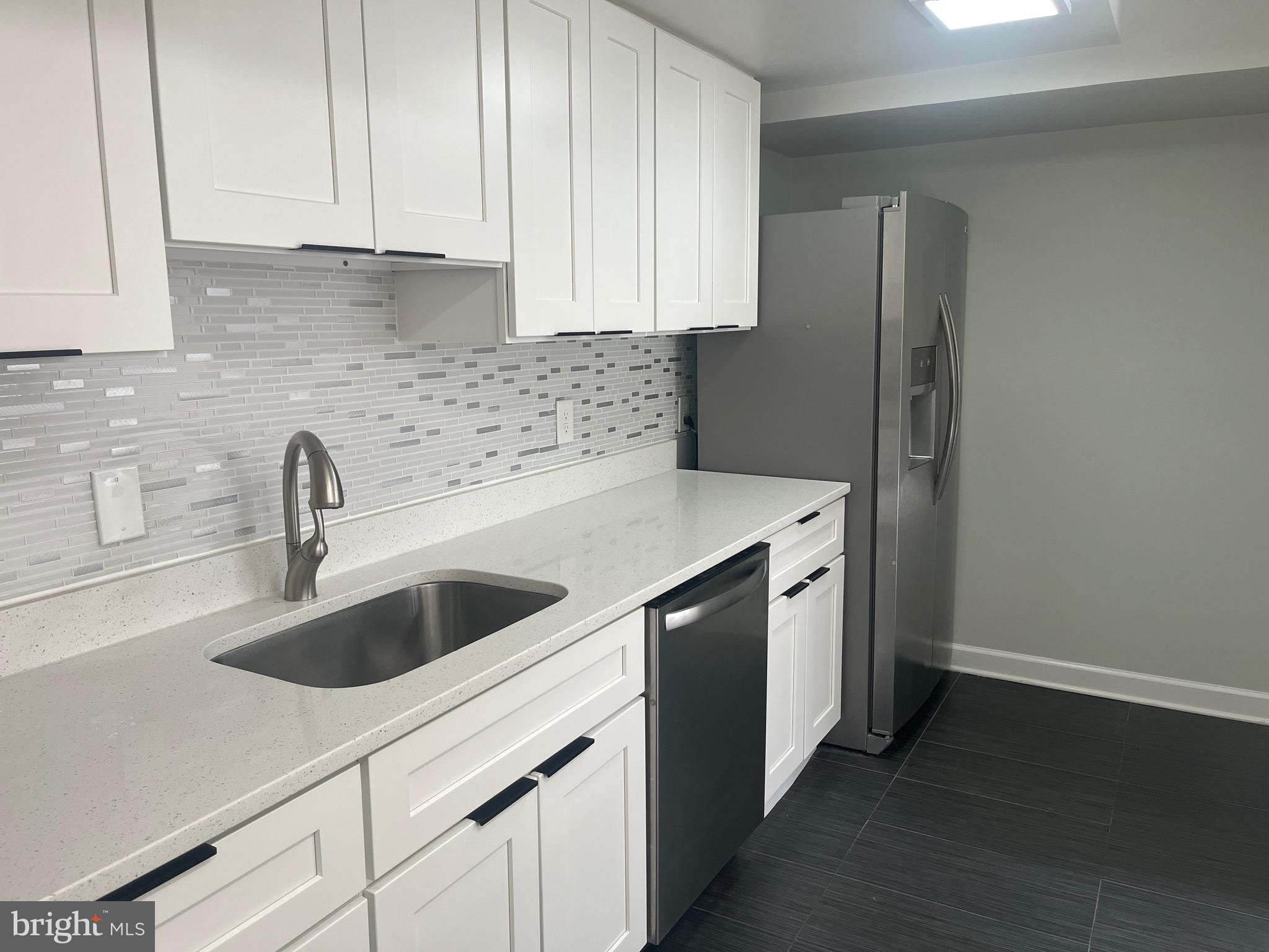 519 N ARMISTEAD STREET T1