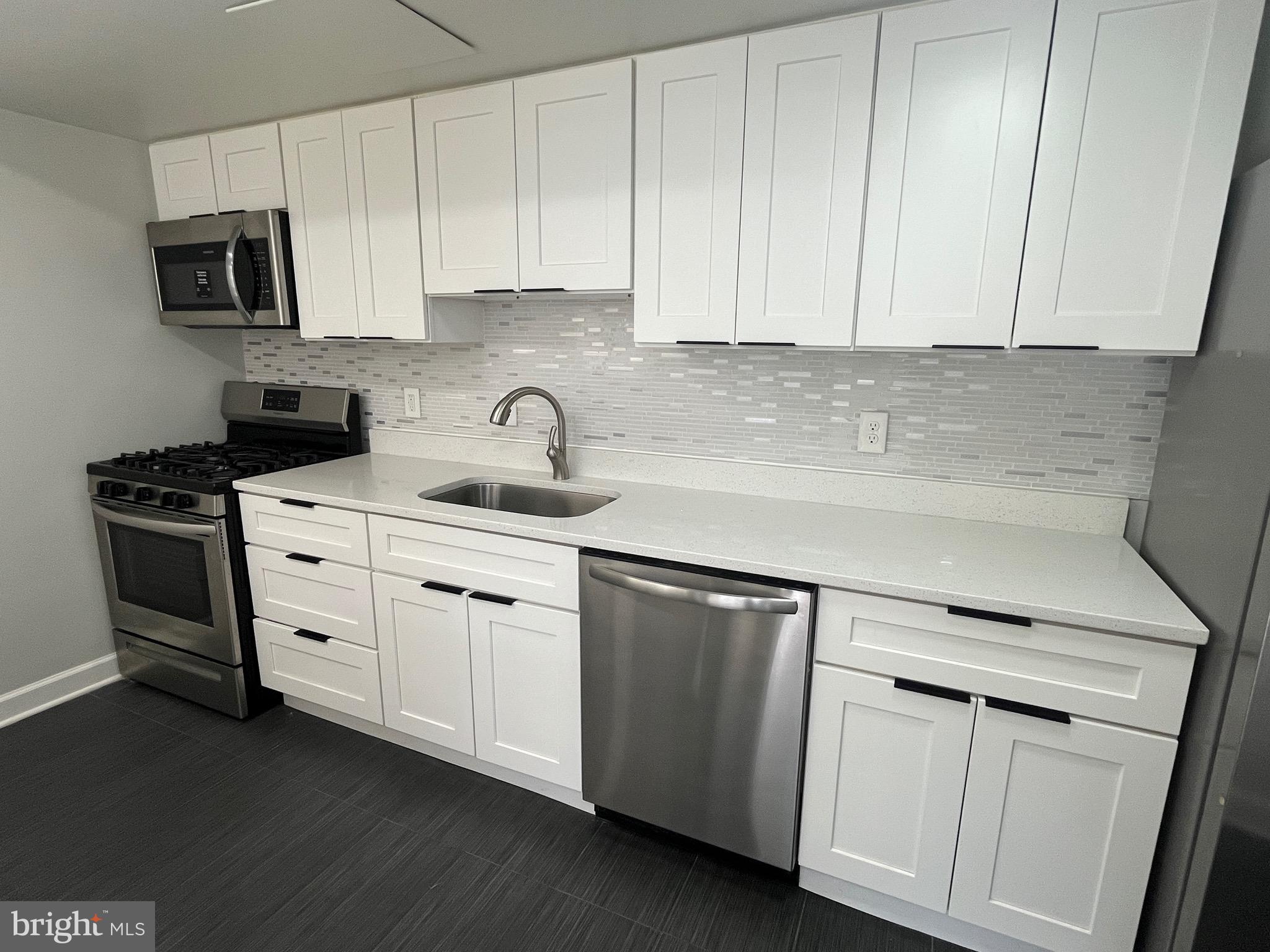 519 N ARMISTEAD STREET T1