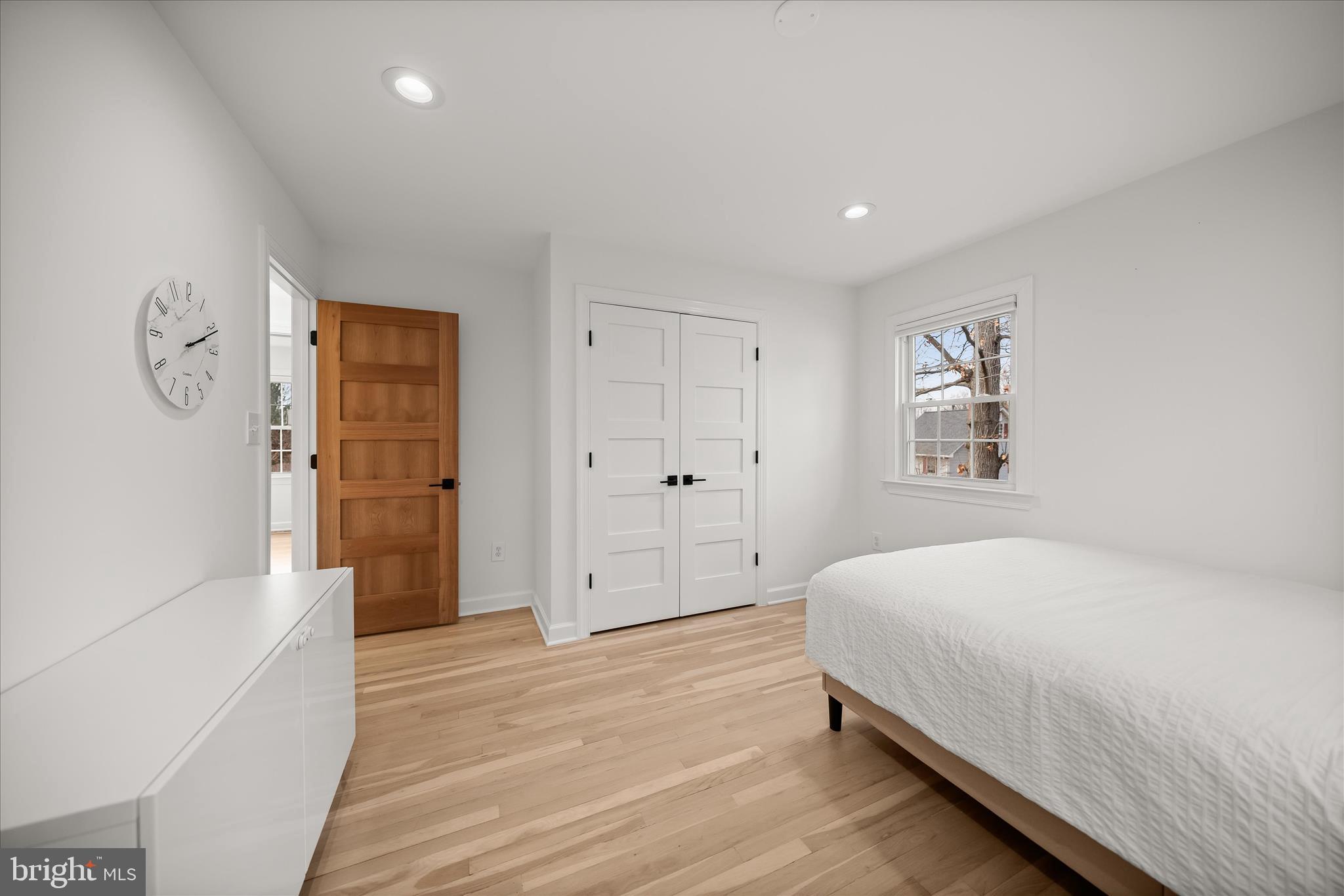 VICTORIA WOODS - Residential